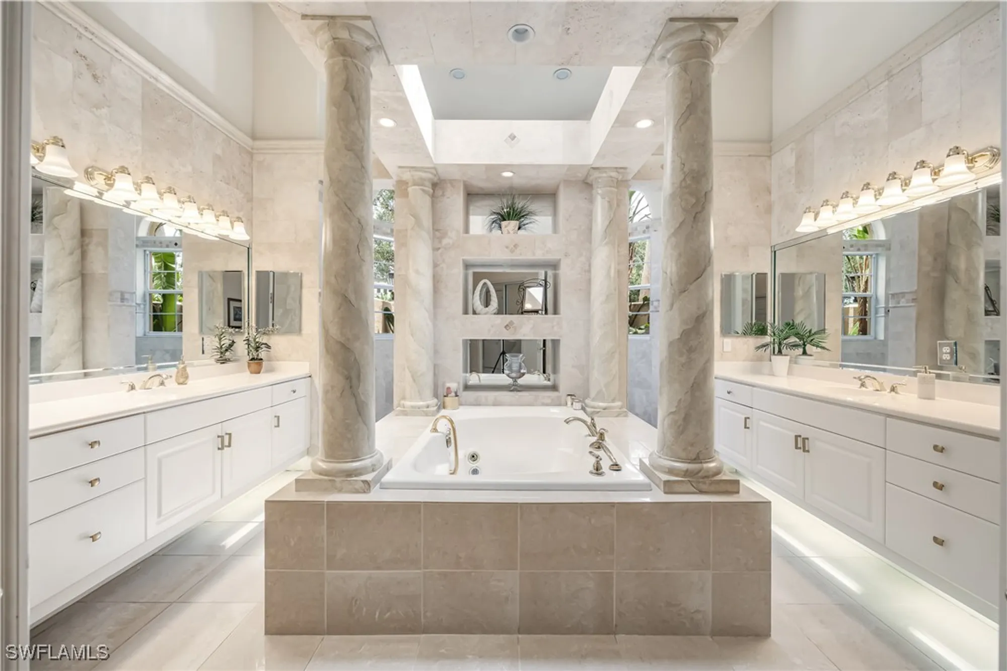 Property Slideshow image 22 of 43 | 412 terracina way, Naples, FL, 34119