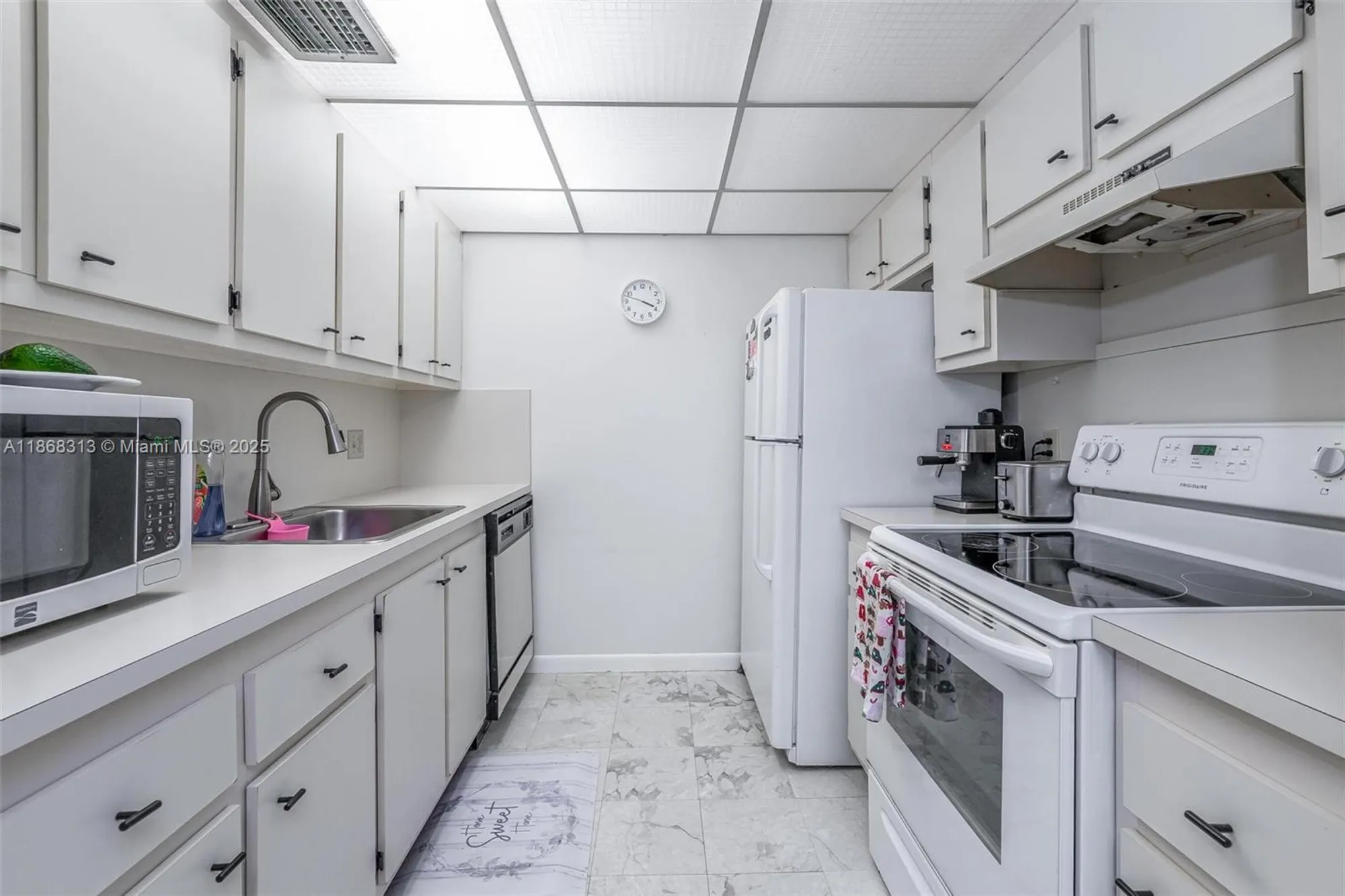 Property Slideshow image 11 of 24 | 13255 sw 7th ct 403d, Pembroke Pines, FL, 33027