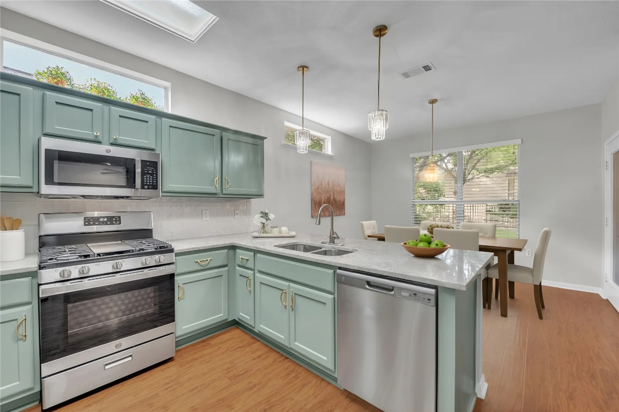 Property Slideshow image 5 of 20 | 134 whispering wind dr, Georgetown, TX, 78633