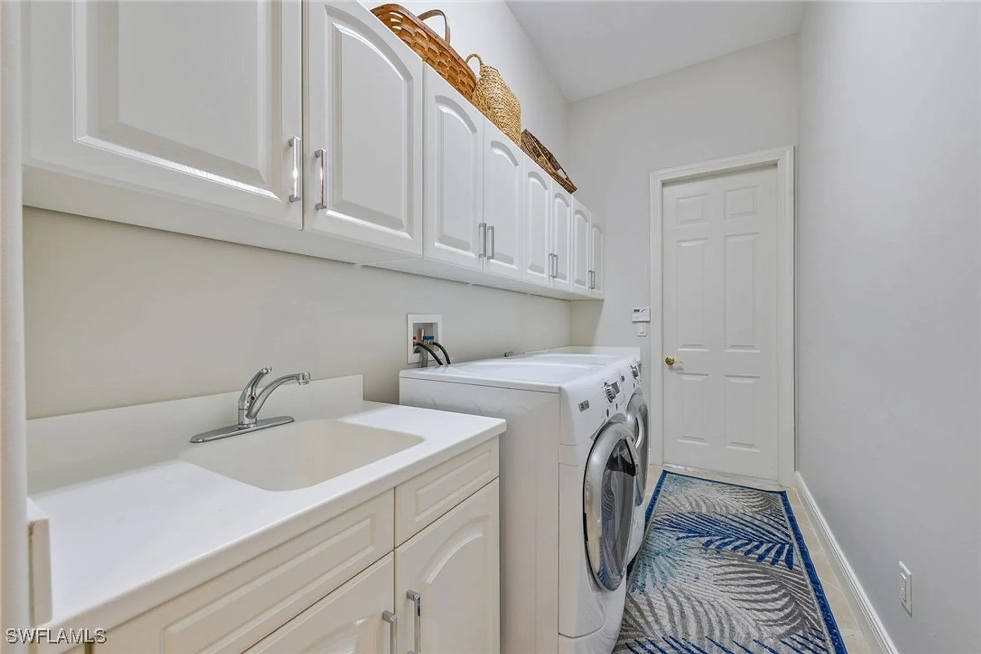 Property Slideshow image 18 of 28 | 5999 hammock isles cir, Naples, FL, 34119