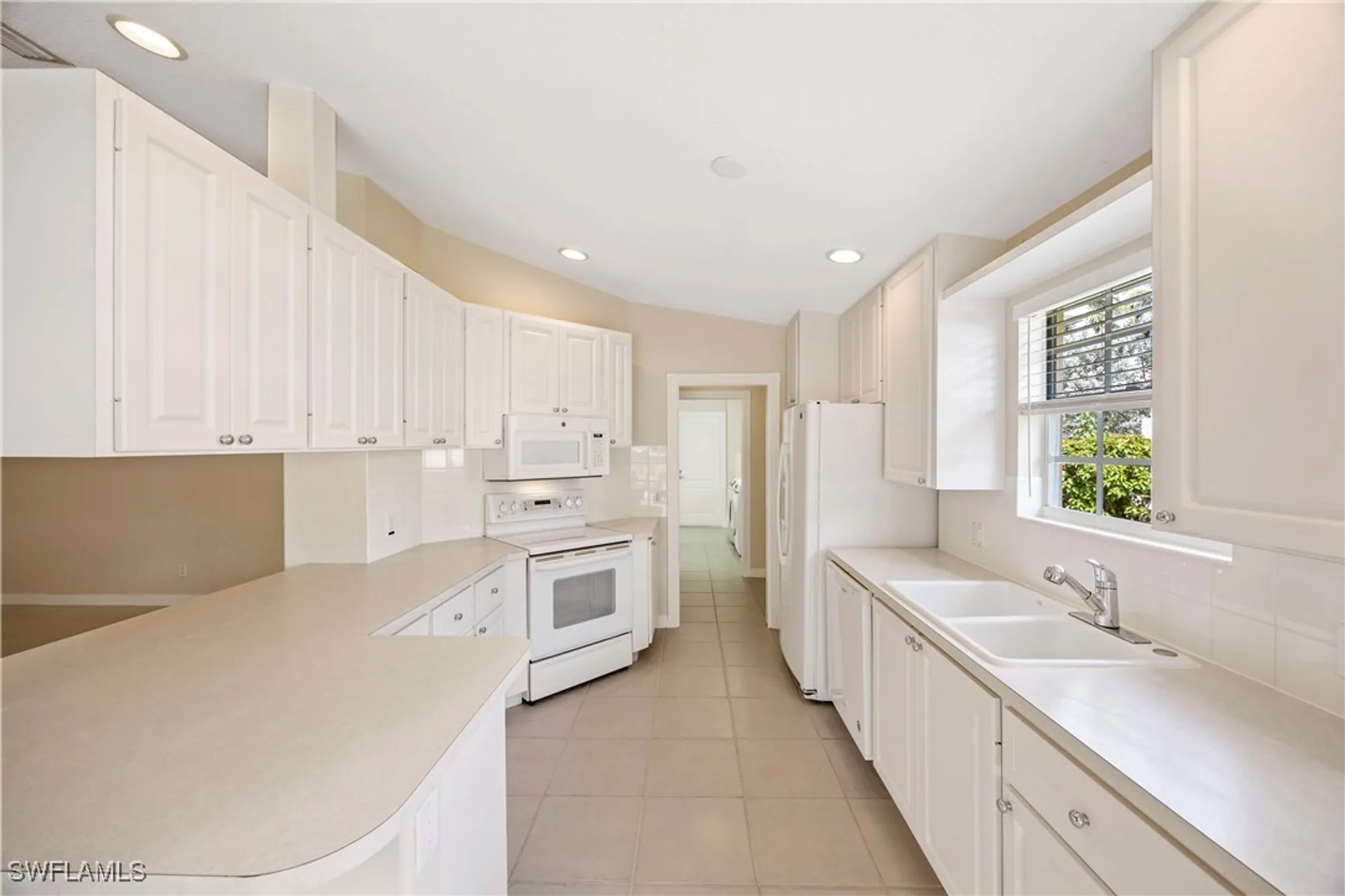 Property Slideshow image 8 of 29 | 3608 exuma way, Naples, FL, 34119