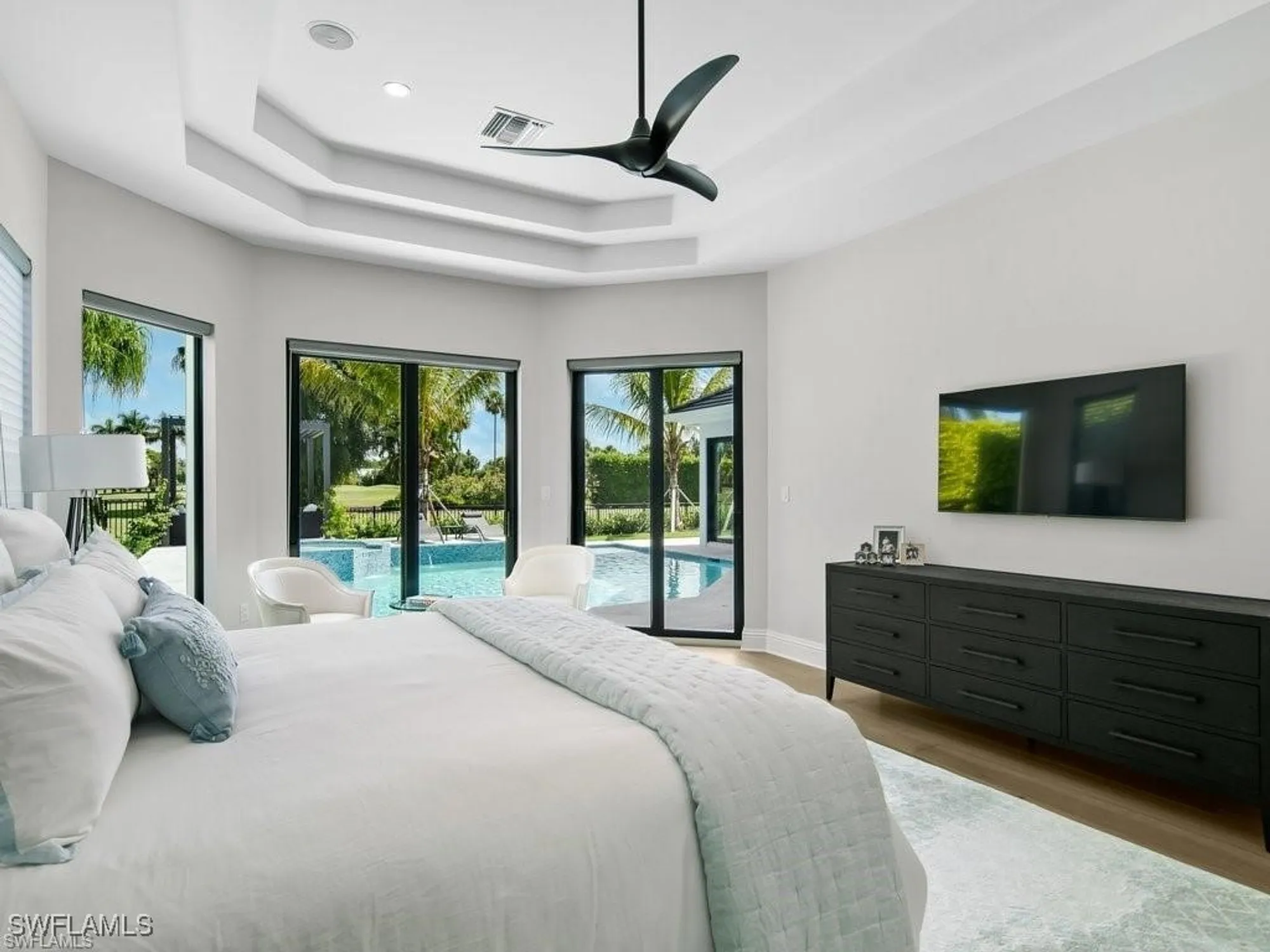 Property Slideshow image 16 of 28 | 695 wedge dr, Naples, FL, 34103