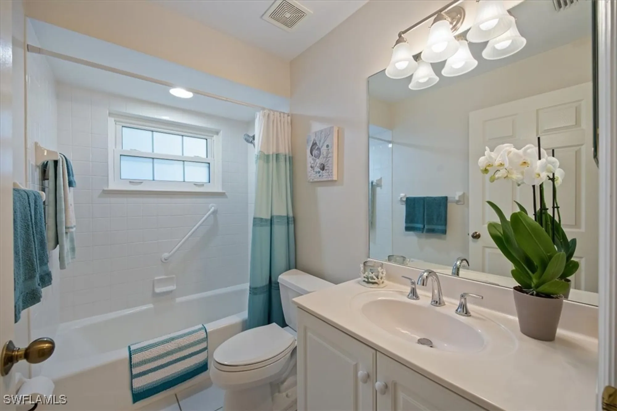 Property Slideshow image 22 of 24 | 203 via perignon # 2-4, Naples, FL, 34119