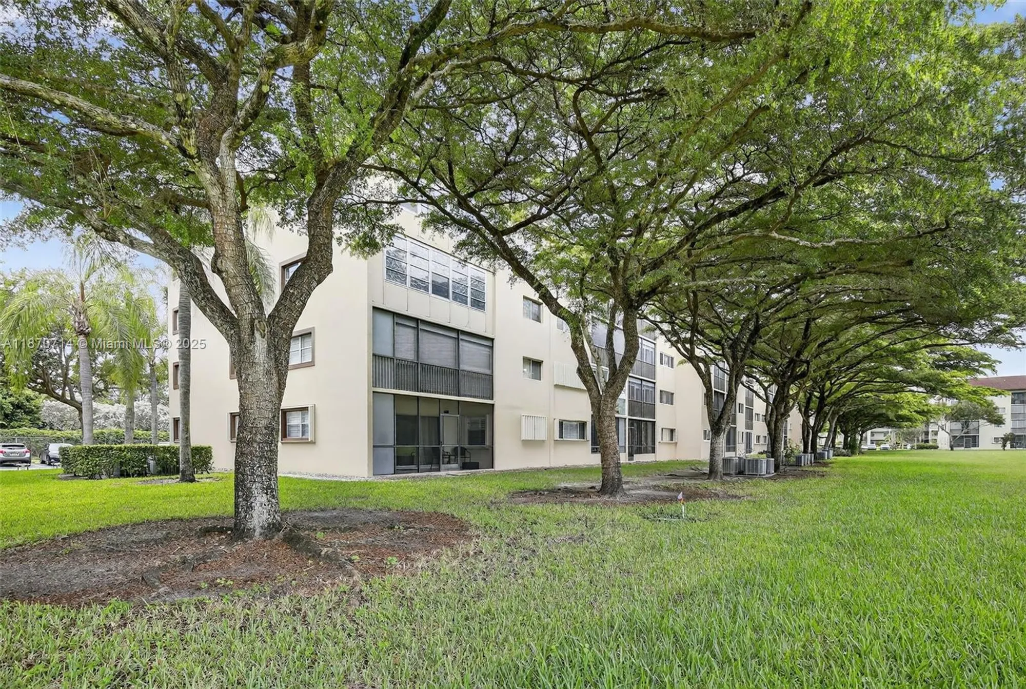 Property Slideshow image 33 of 35 | 13105 sw 16th ct 101l, Pembroke Pines, FL, 33027