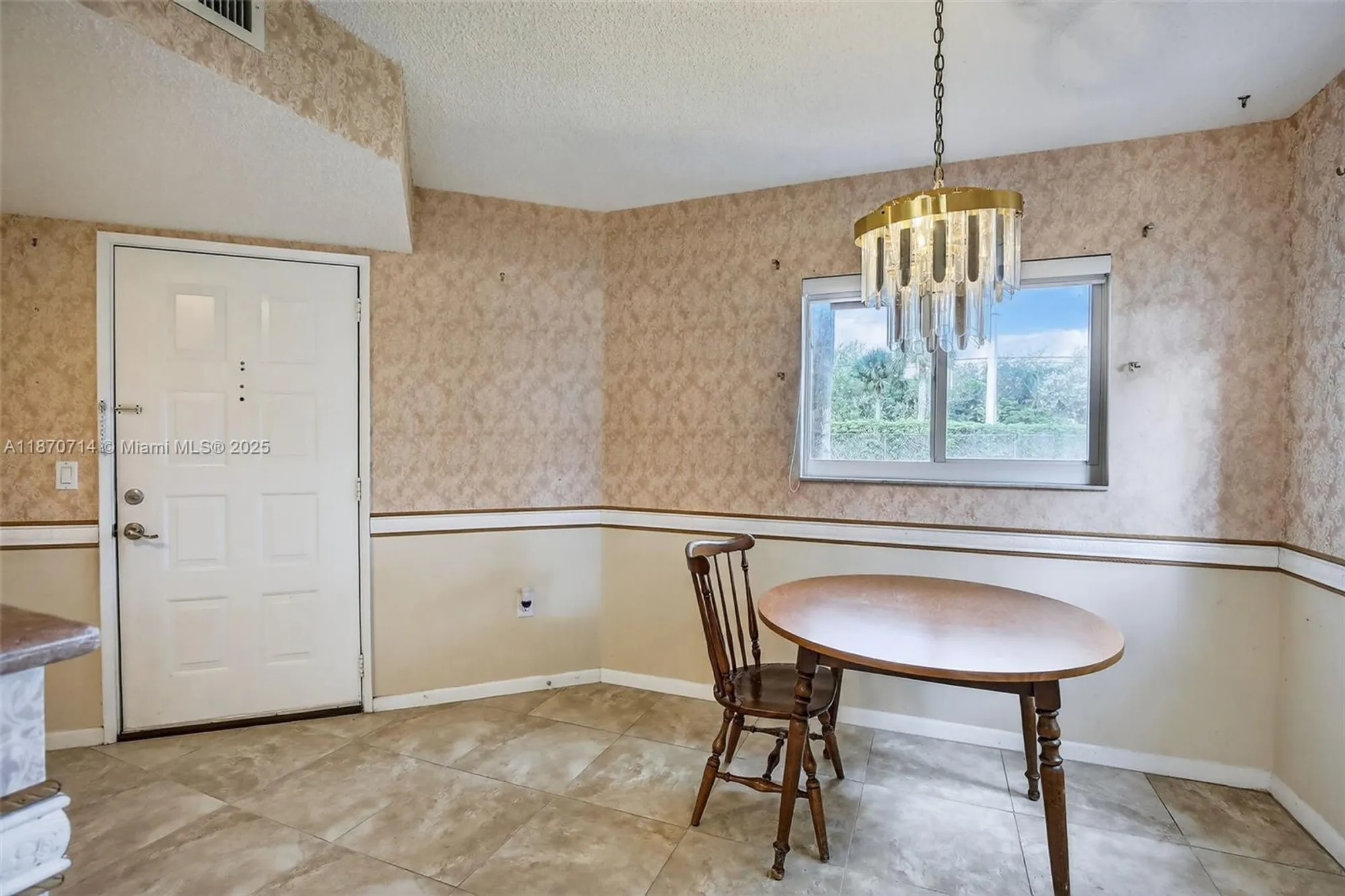 Property Slideshow image 6 of 35 | 13105 sw 16th ct 101l, Pembroke Pines, FL, 33027