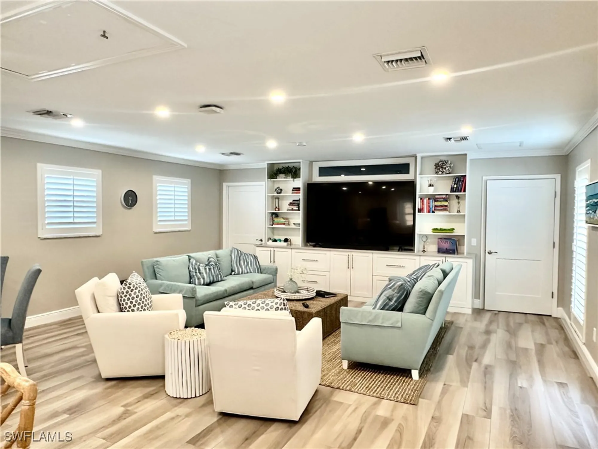 Property Slideshow image 26 of 28 | 3483 gulf shore blvd 604, Naples, FL, 34103