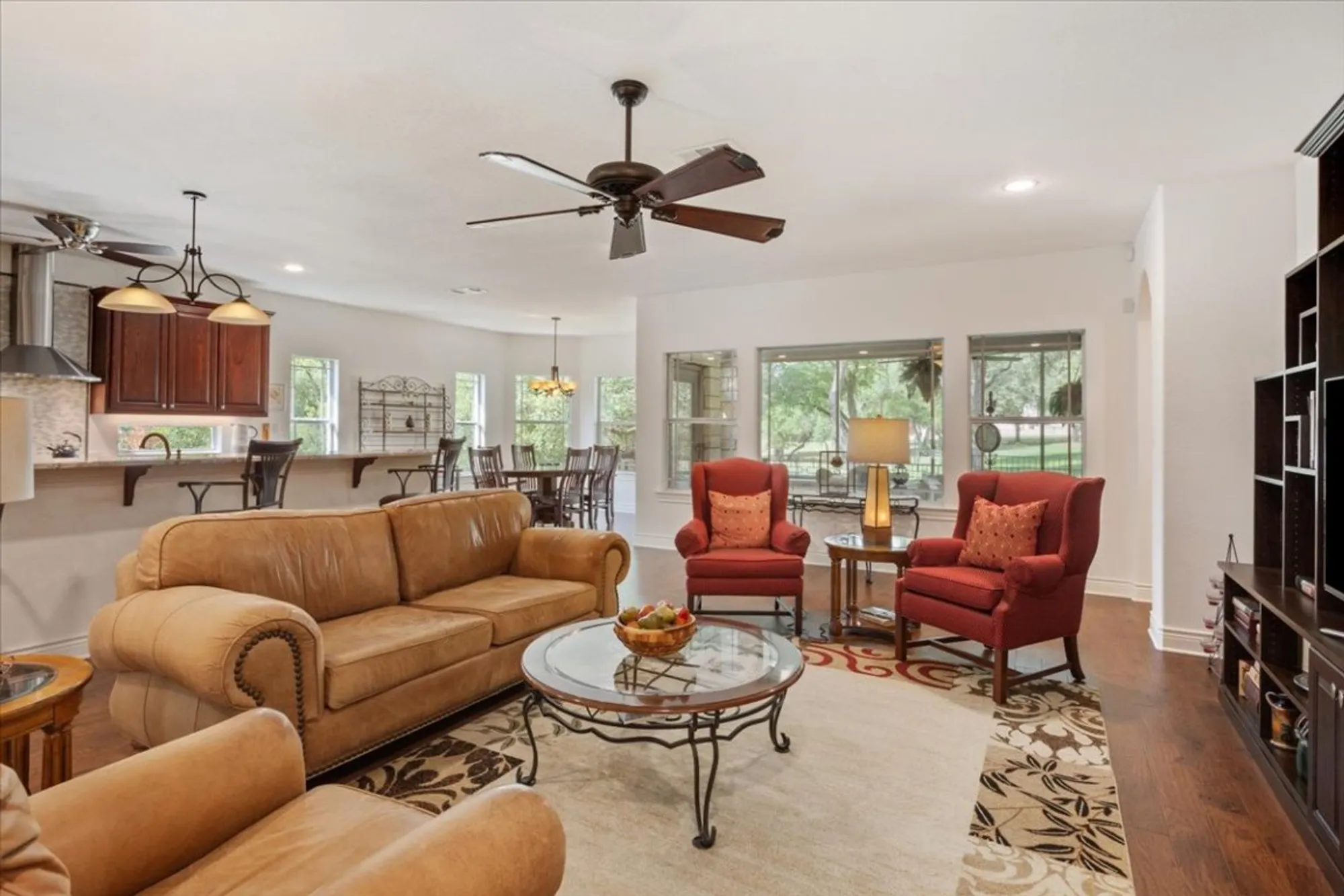 Property Slideshow image 16 of 40 | 116 hacienda heights cv, Georgetown, TX, 78633