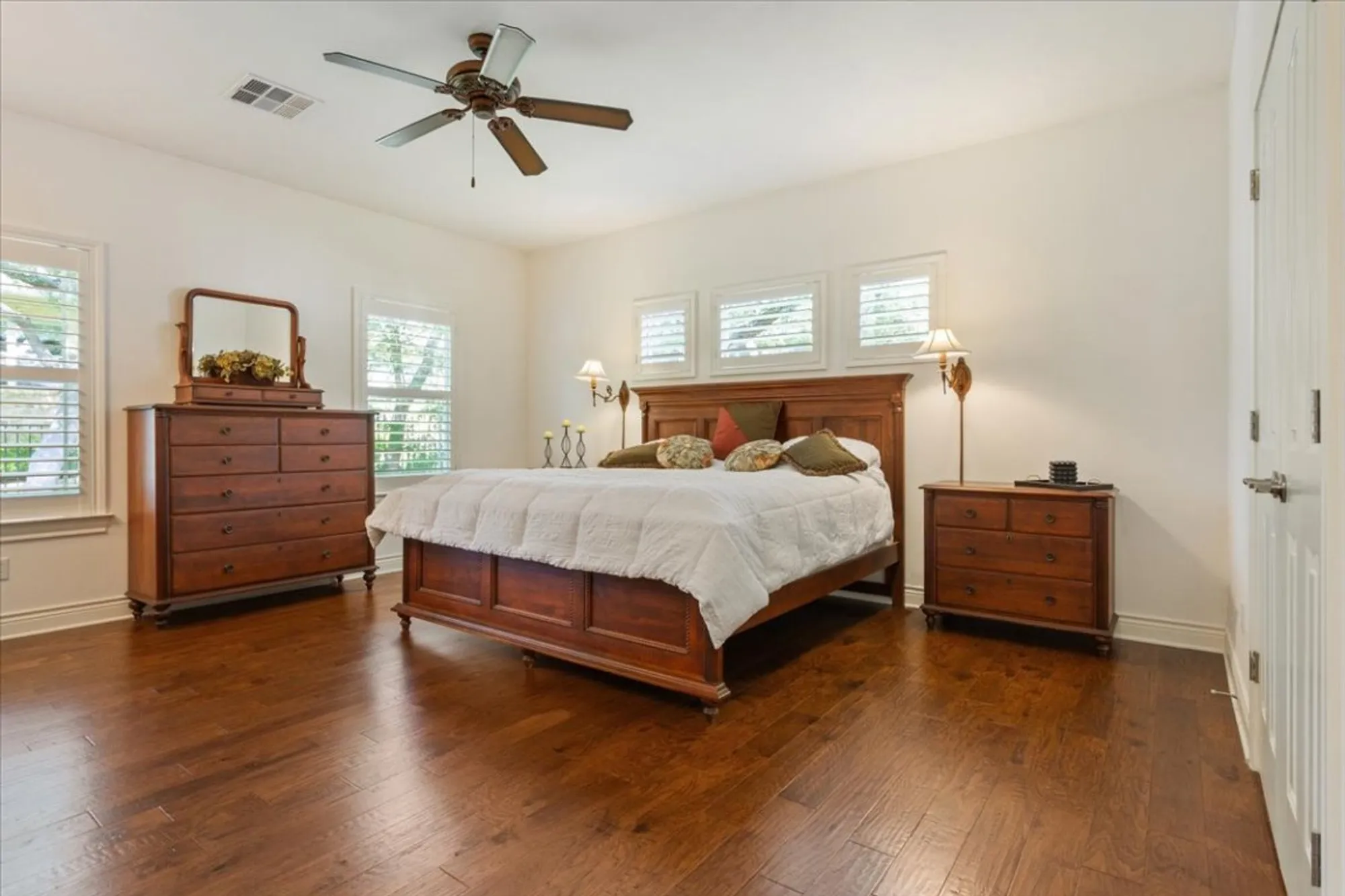 Property Slideshow image 24 of 40 | 116 hacienda heights cv, Georgetown, TX, 78633