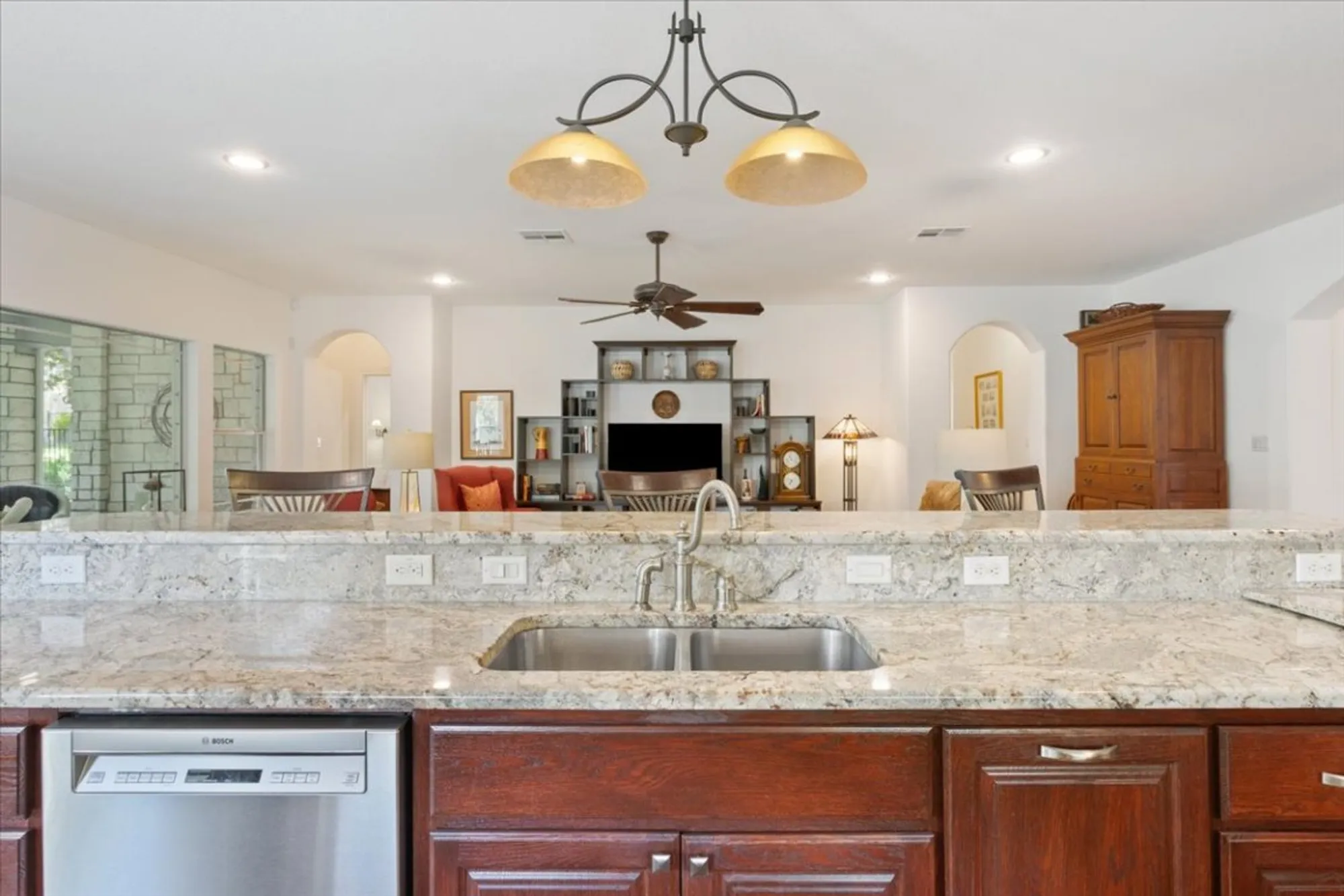 Property Slideshow image 23 of 40 | 116 hacienda heights cv, Georgetown, TX, 78633