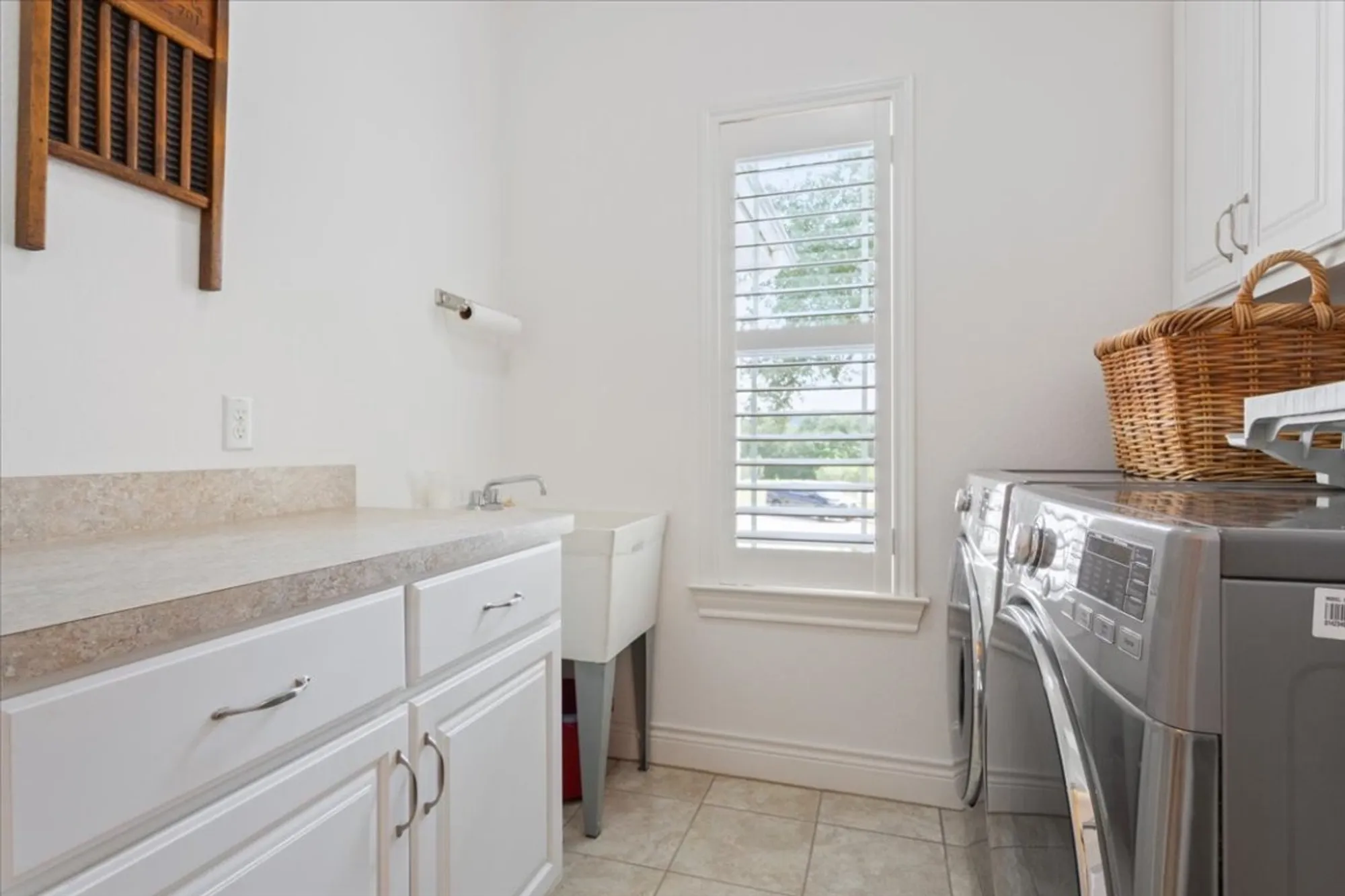 Property Slideshow image 33 of 40 | 116 hacienda heights cv, Georgetown, TX, 78633