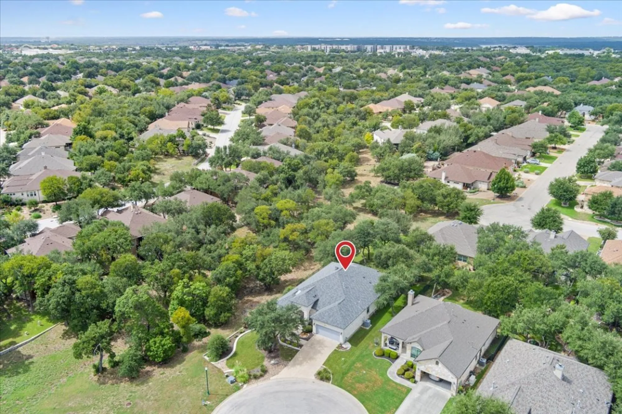 Property Slideshow image 5 of 40 | 116 hacienda heights cv, Georgetown, TX, 78633