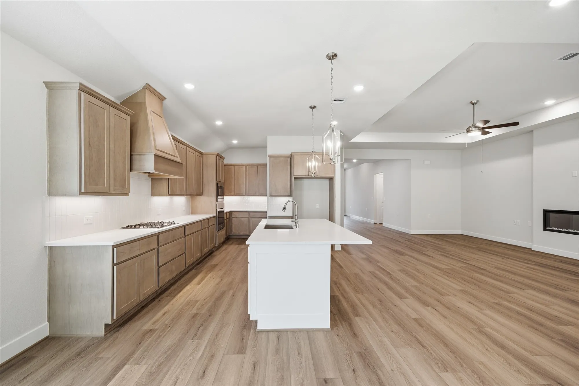 Property Slideshow image 11 of 43 | 10026 larkin cv, Willis, TX, 77318