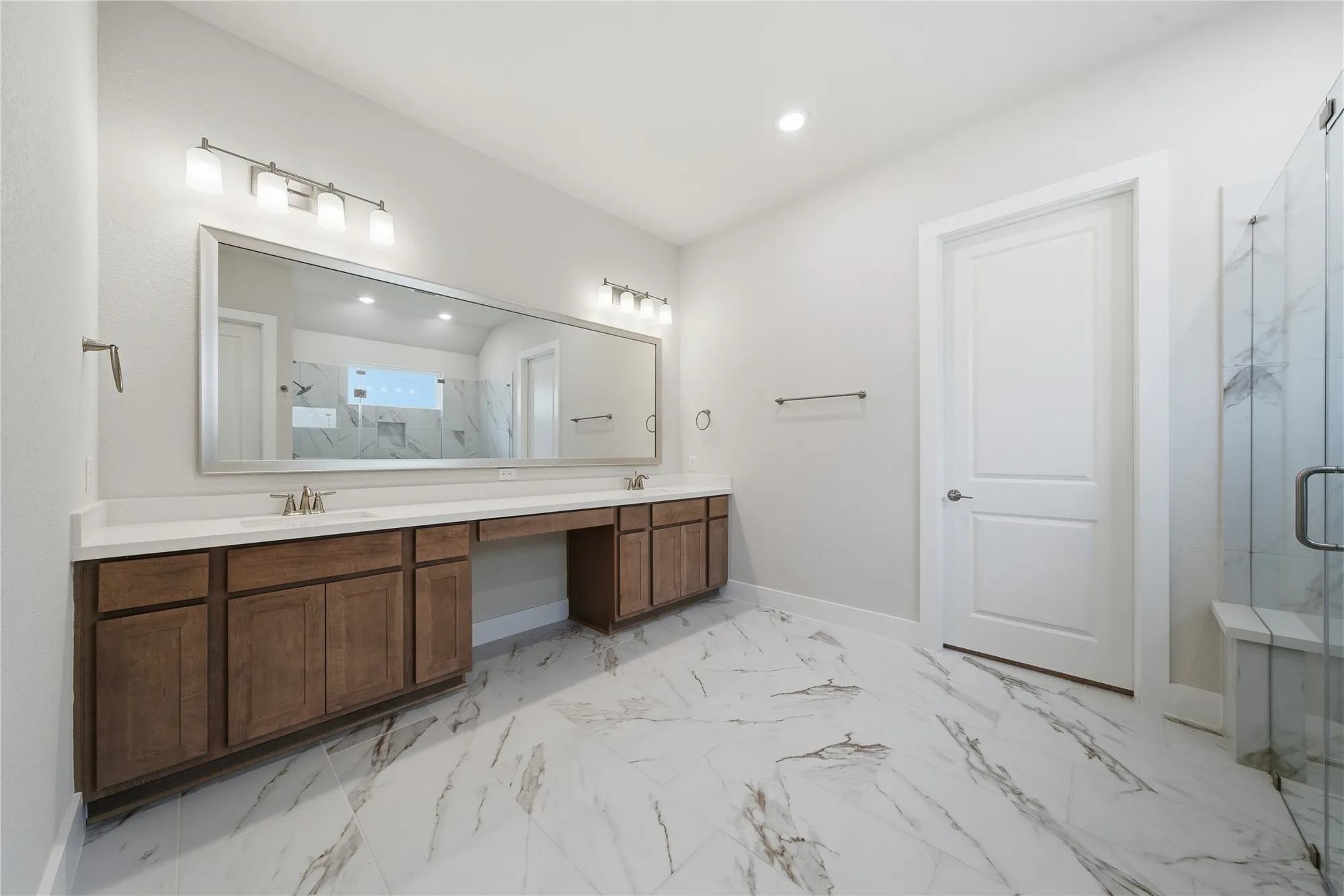 Property Slideshow image 23 of 43 | 10026 larkin cv, Willis, TX, 77318