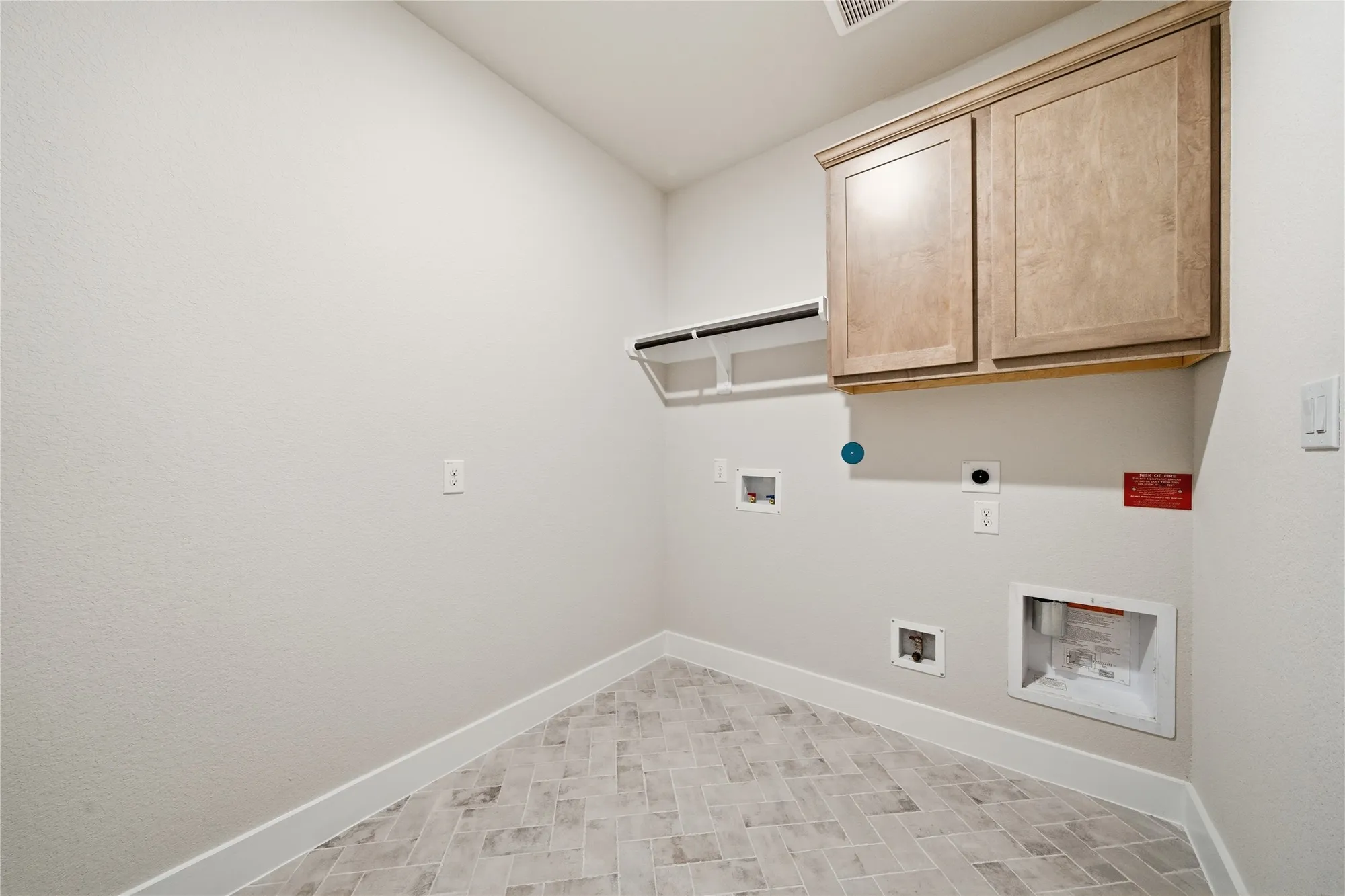 Property Slideshow image 30 of 43 | 10026 larkin cv, Willis, TX, 77318