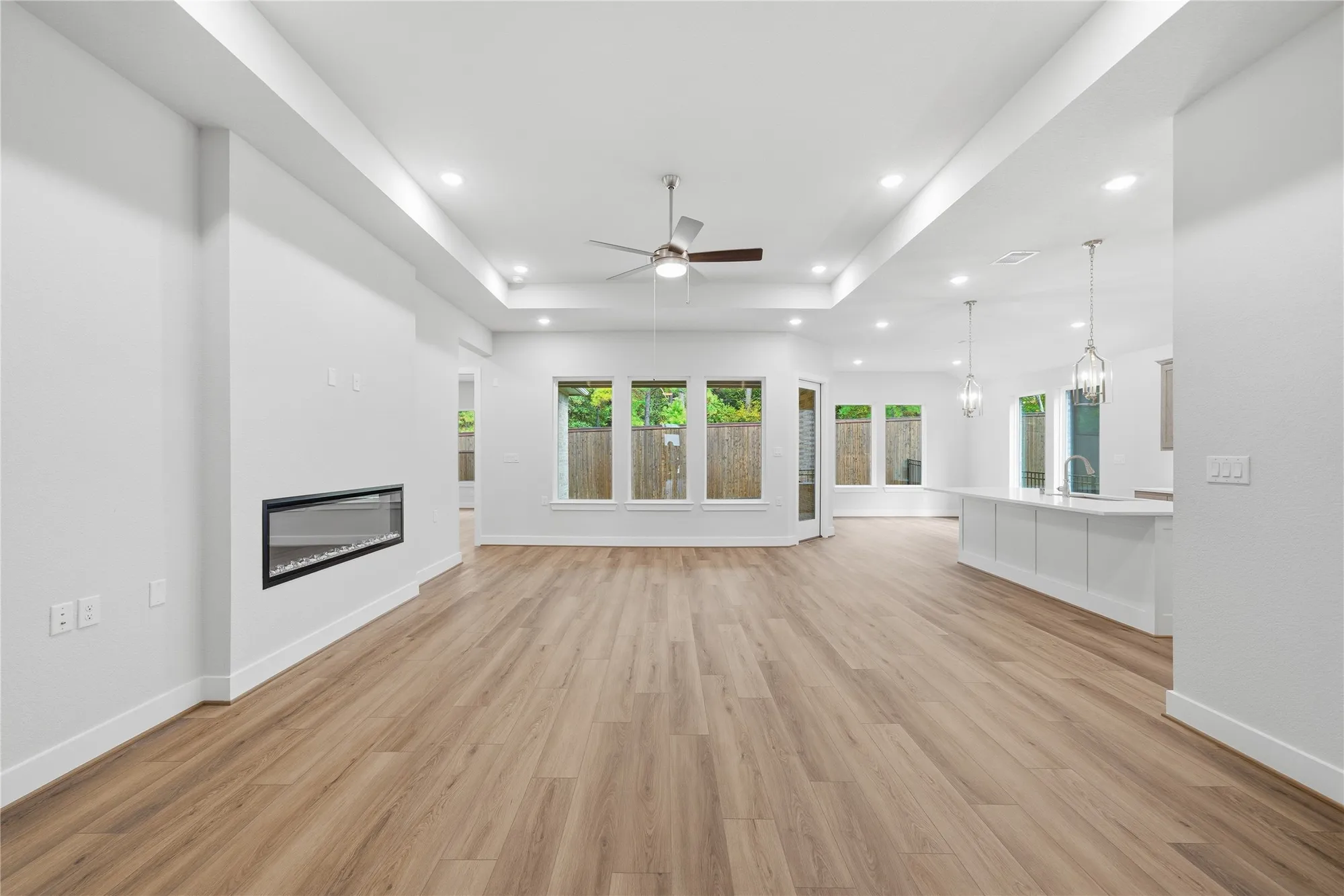 Property Slideshow image 5 of 43 | 10026 larkin cv, Willis, TX, 77318