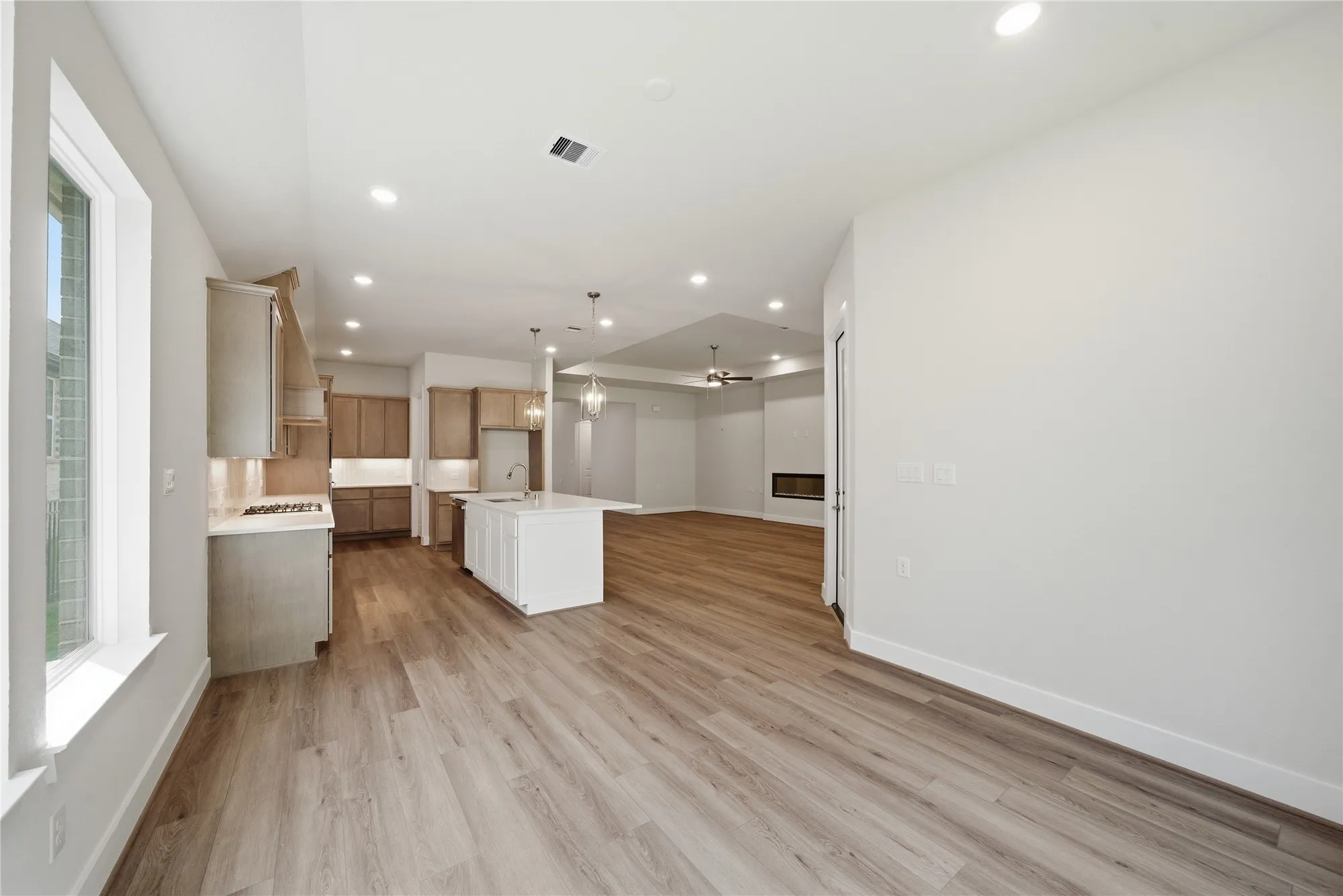 Property Slideshow image 8 of 43 | 10026 larkin cv, Willis, TX, 77318