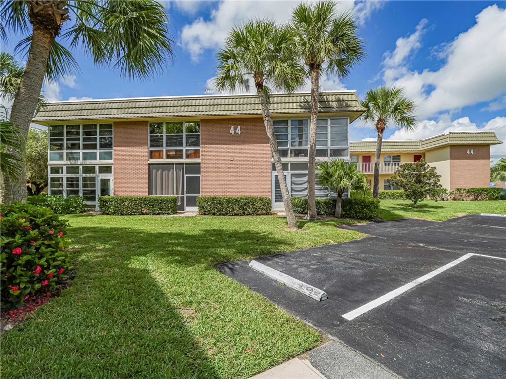 Property Slideshow image 1 of 26 | 44 vista gardens trl 101, Vero Beach, FL, 32962