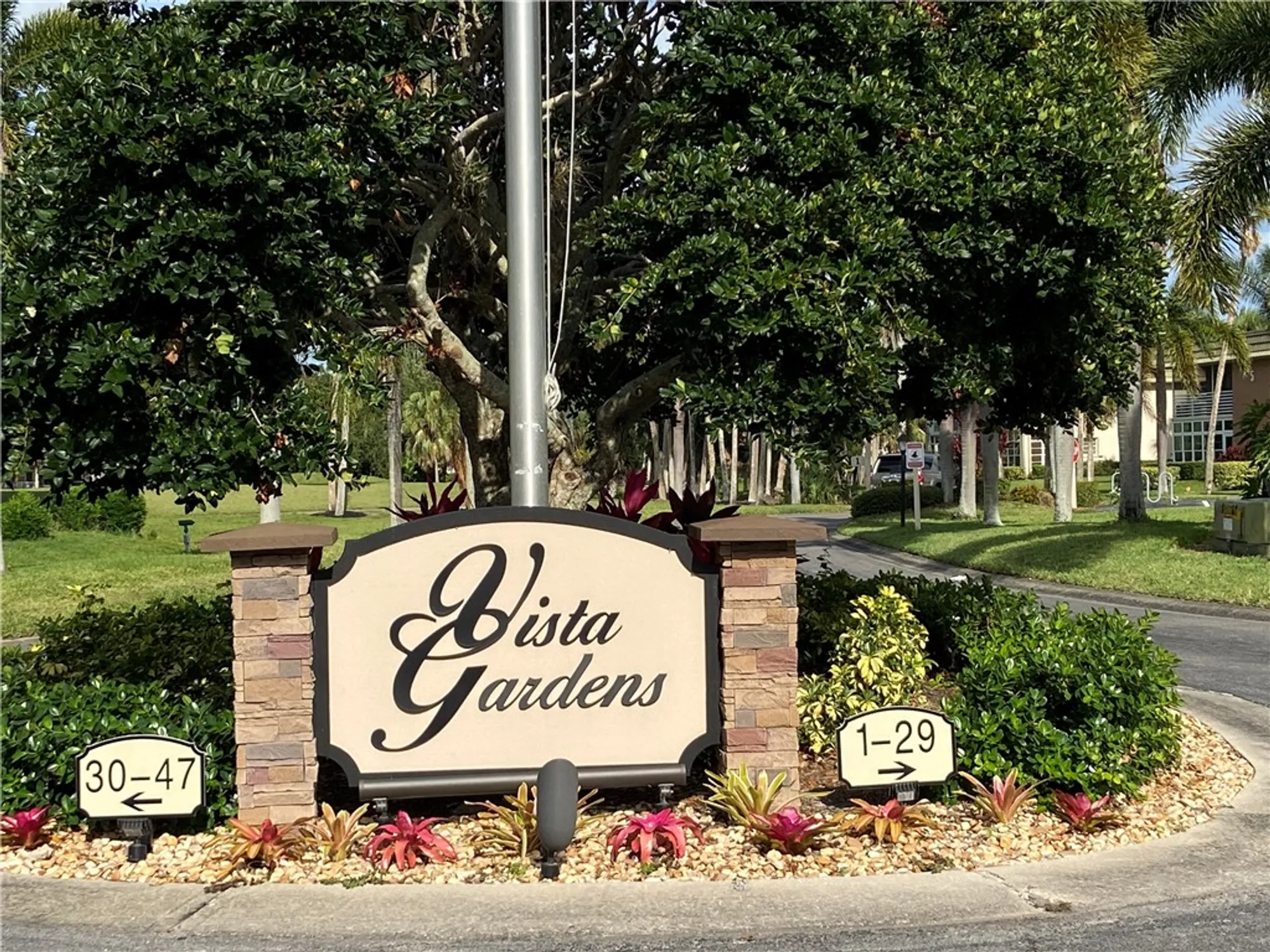 Property Slideshow image 10 of 26 | 44 vista gardens trl 101, Vero Beach, FL, 32962