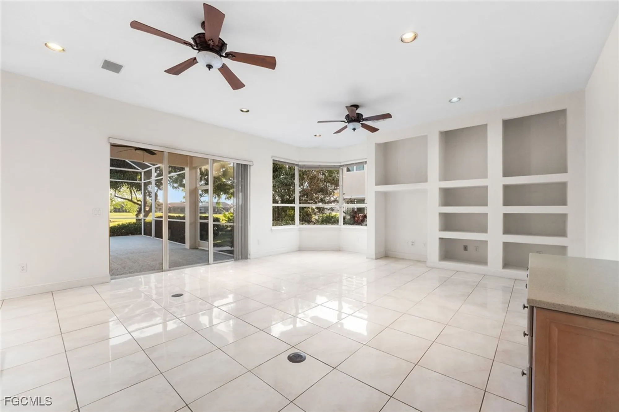 Property Slideshow image 18 of 49 | 11341 longwater chase ct, Fort Myers, FL, 33908