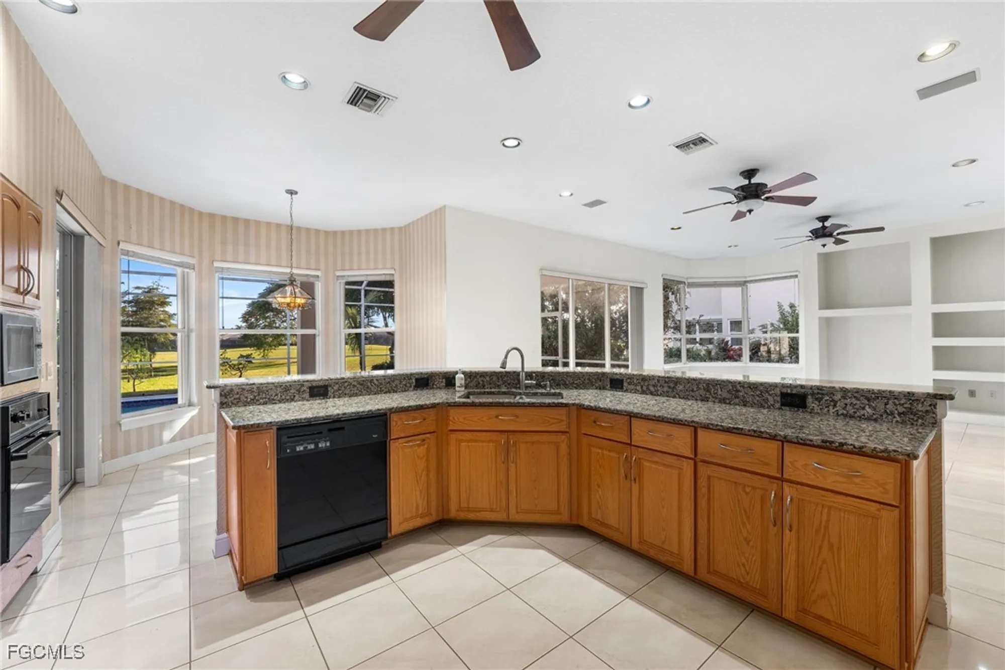 Property Slideshow image 12 of 49 | 11341 longwater chase ct, Fort Myers, FL, 33908