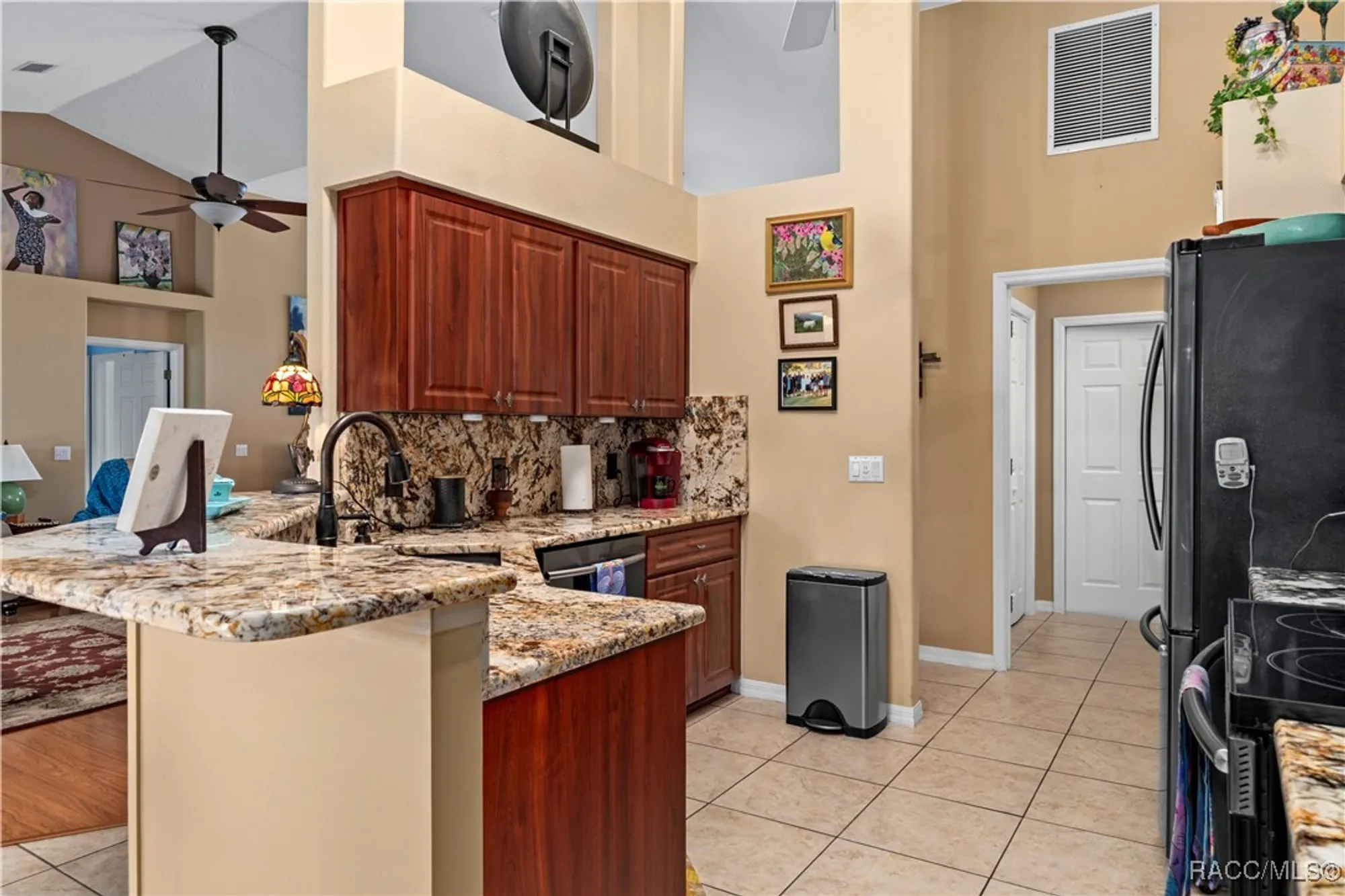 Property Slideshow image 10 of 68 | 4400 n lake vista trl, Hernando, FL, 34442