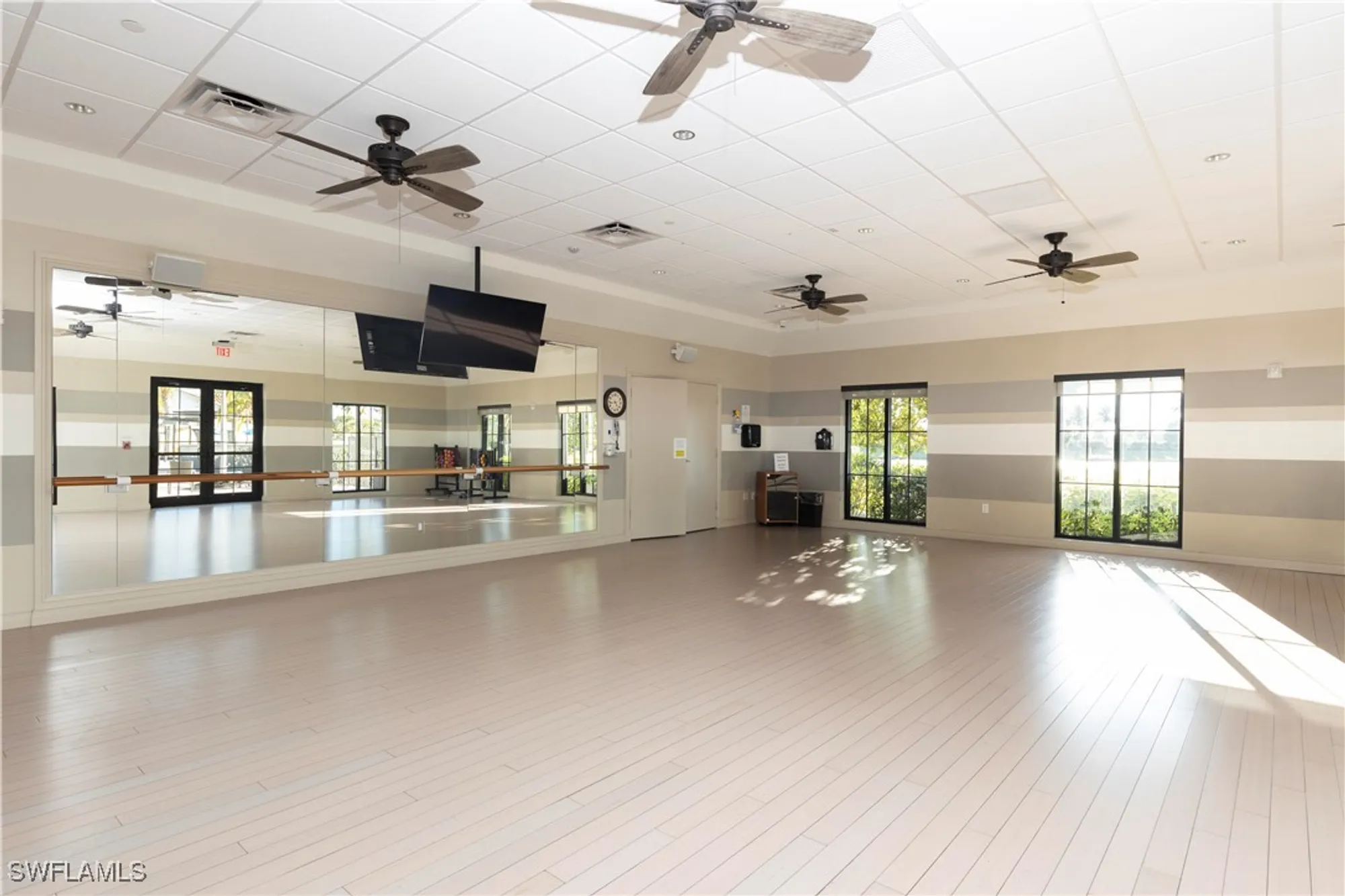 Property Slideshow image 39 of 41 | 11844 arbor trace dr, Fort Myers, FL, 33913