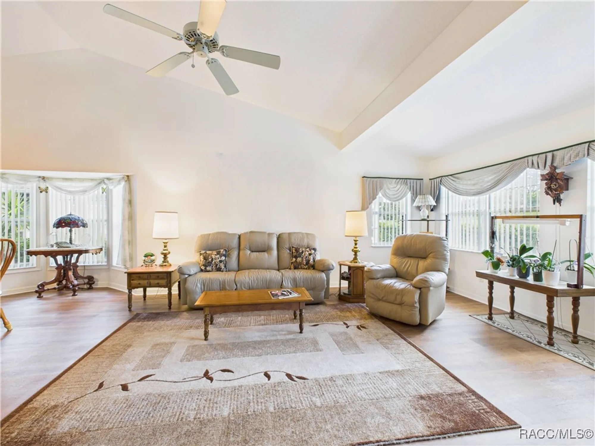Property Slideshow image 15 of 37 | 1581 n endicott pt, Crystal River, FL, 34429