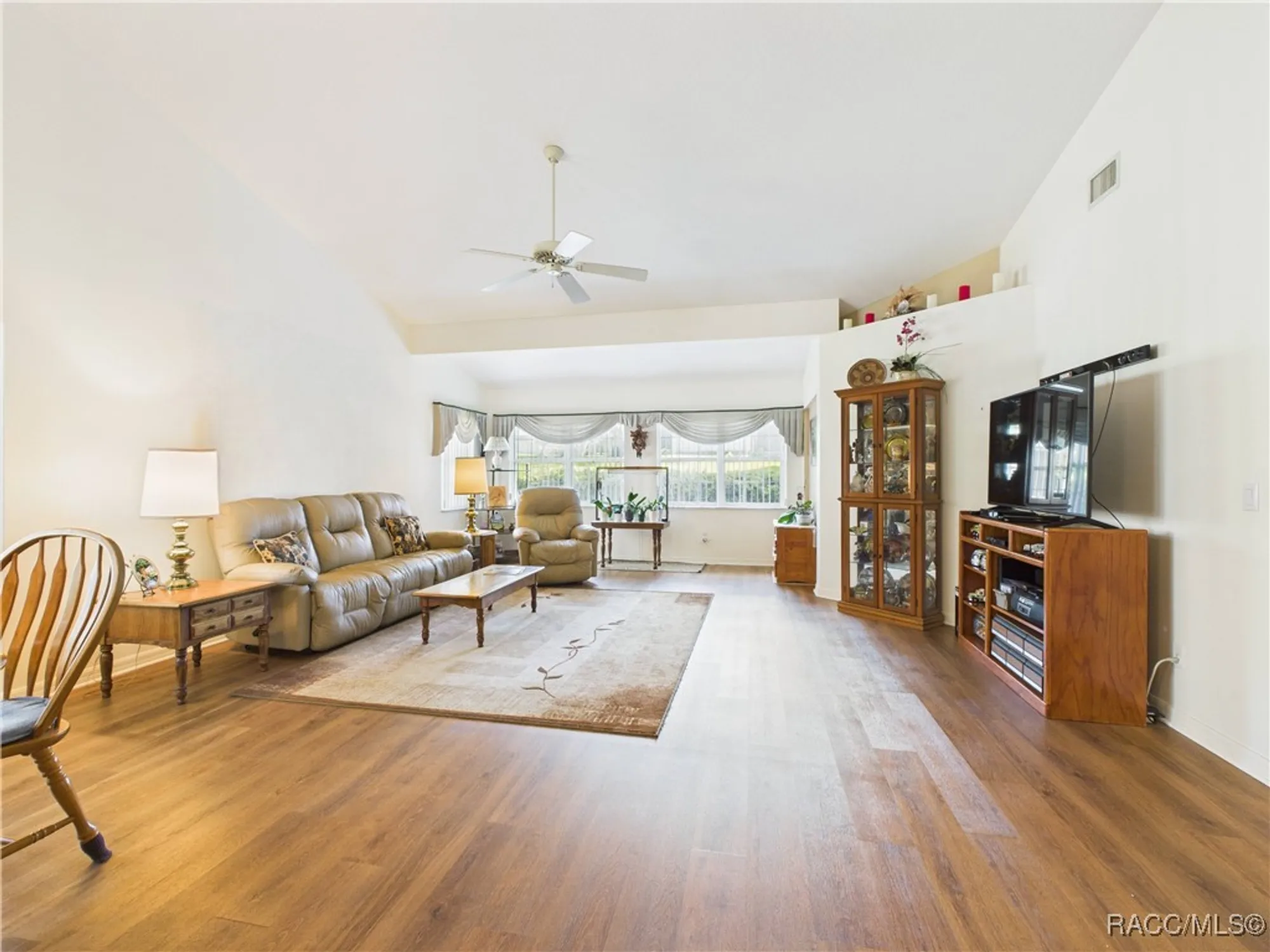 Property Slideshow image 11 of 37 | 1581 n endicott pt, Crystal River, FL, 34429