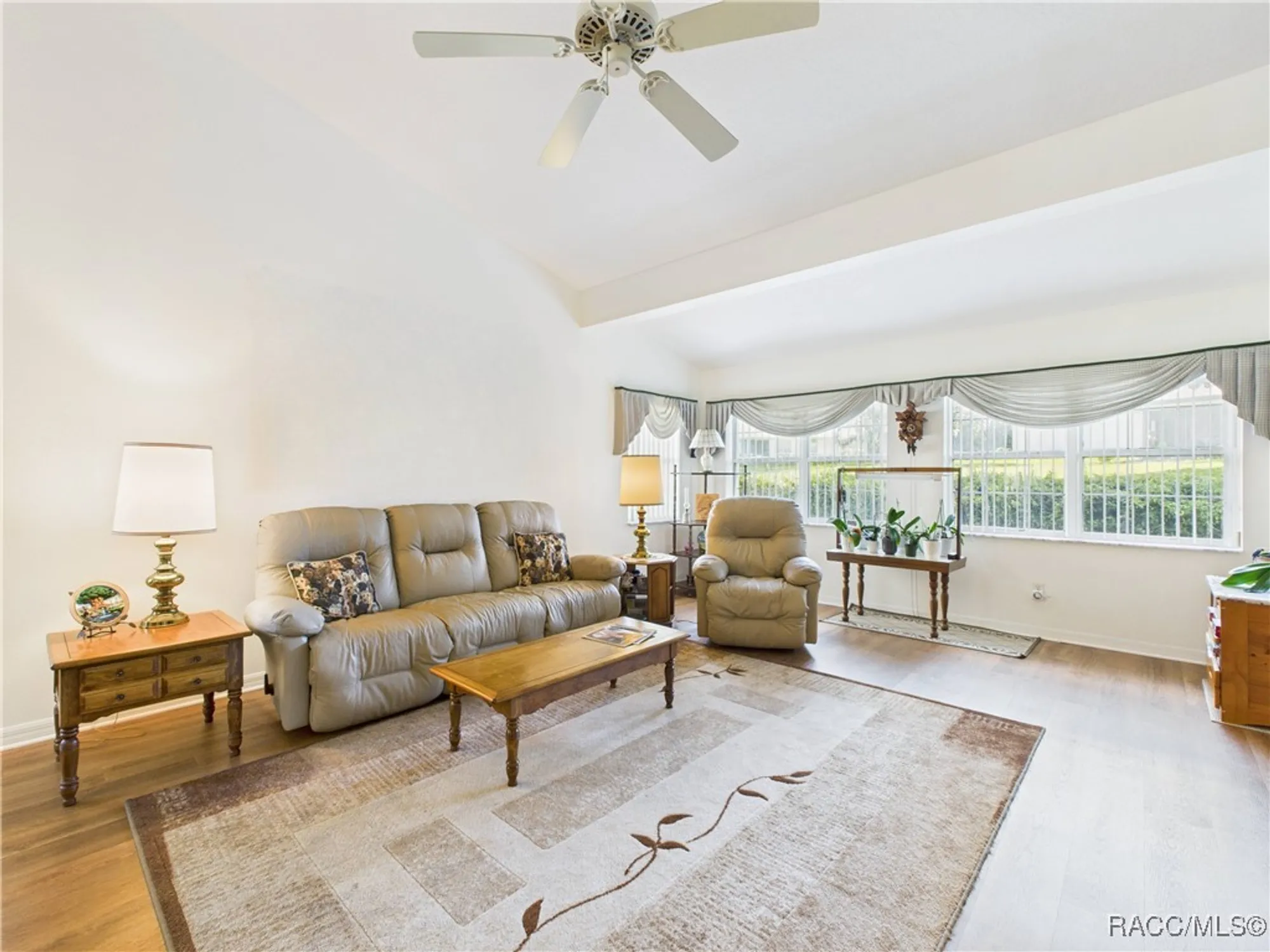 Property Slideshow image 12 of 37 | 1581 n endicott pt, Crystal River, FL, 34429