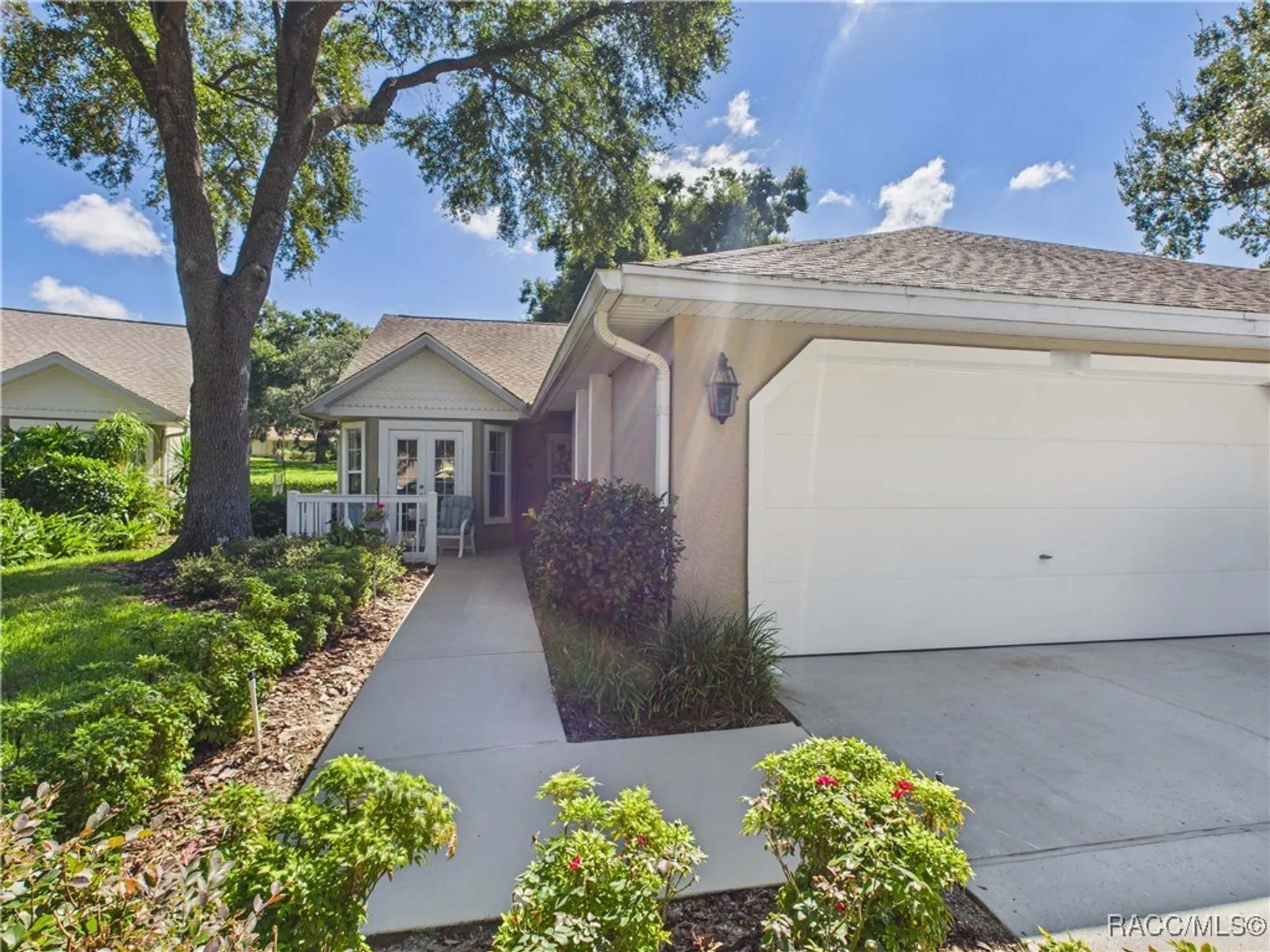 Property Slideshow image 2 of 37 | 1581 n endicott pt, Crystal River, FL, 34429