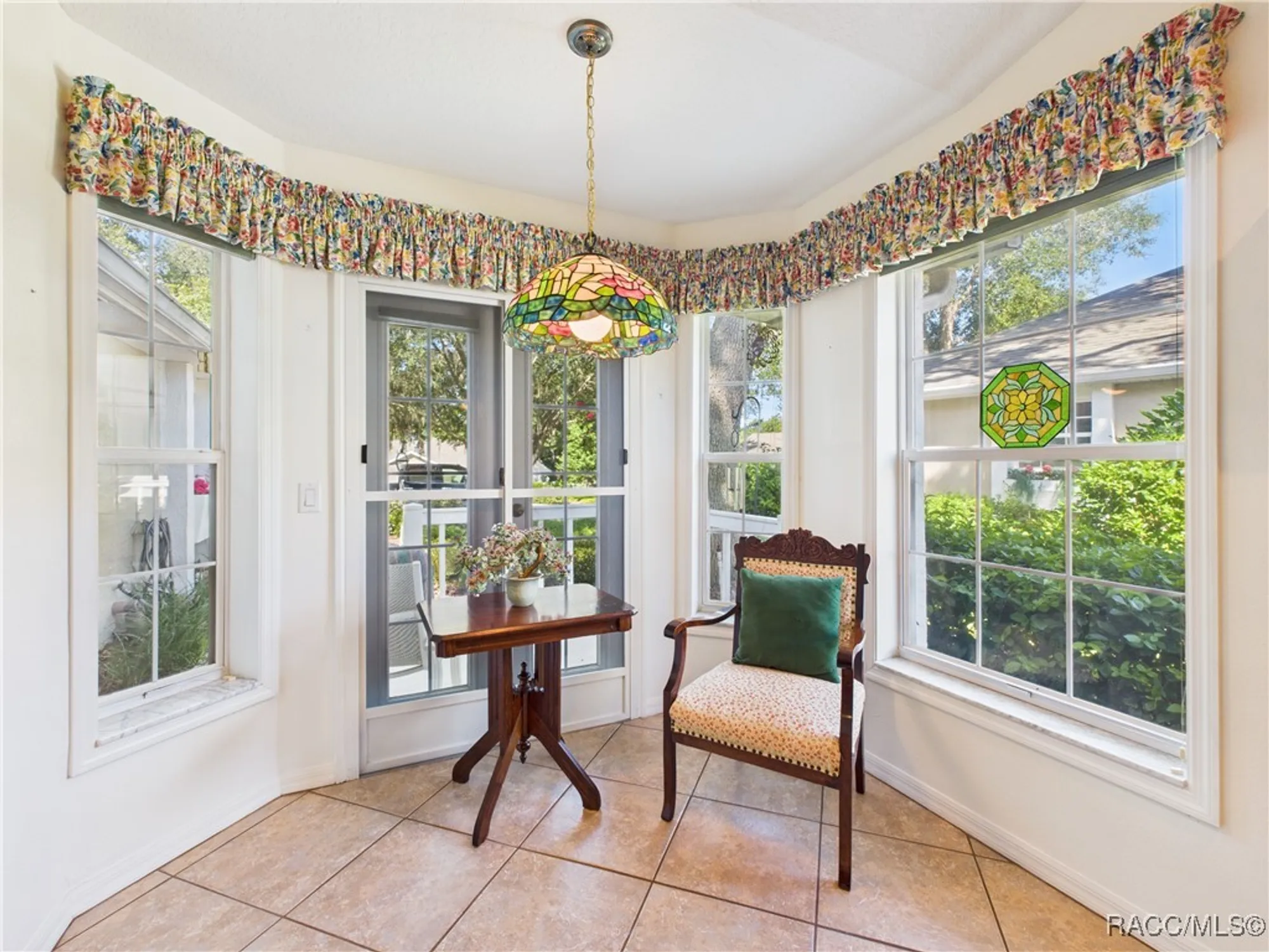 Property Slideshow image 6 of 37 | 1581 n endicott pt, Crystal River, FL, 34429