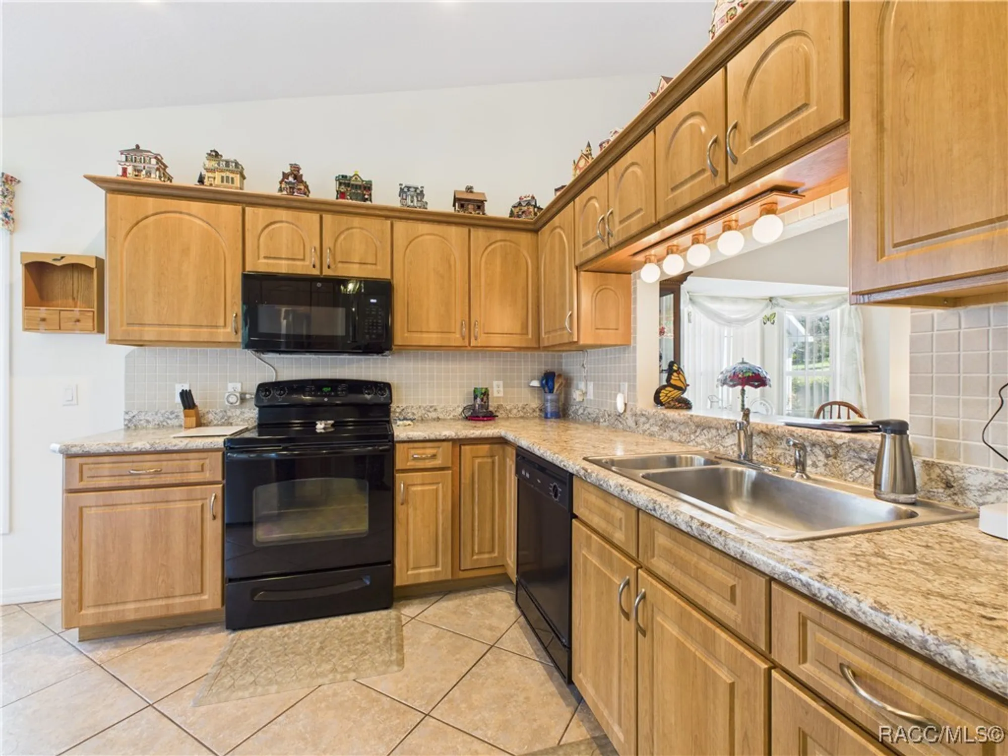 Property Slideshow image 7 of 37 | 1581 n endicott pt, Crystal River, FL, 34429
