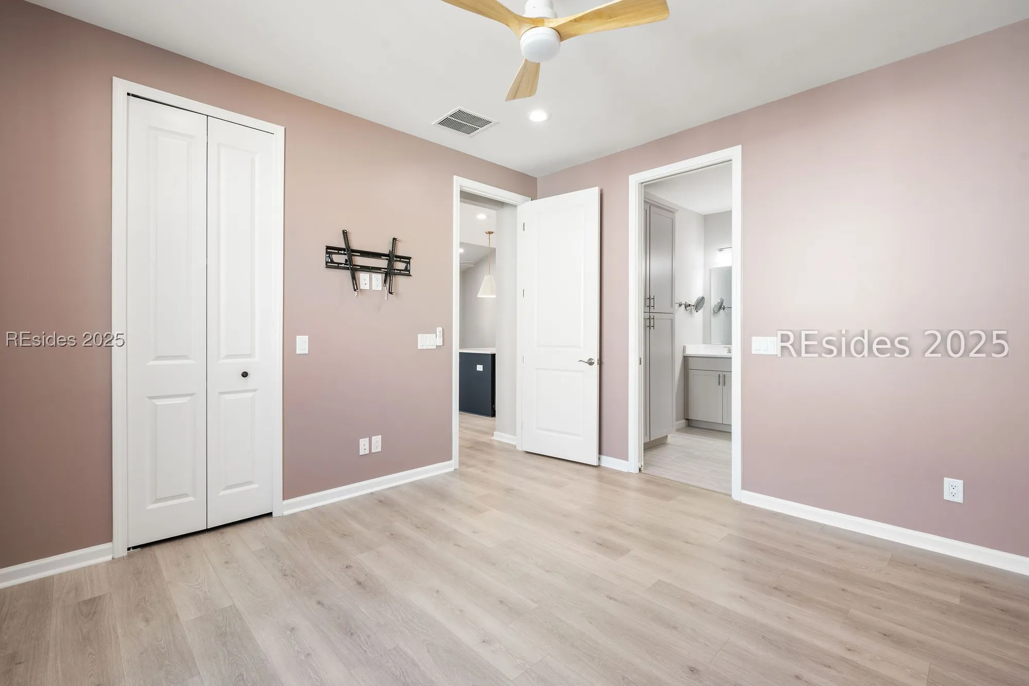 Property Slideshow image 20 of 45 | 152 caribbean soul ave 102, Hardeeville, SC, 29927