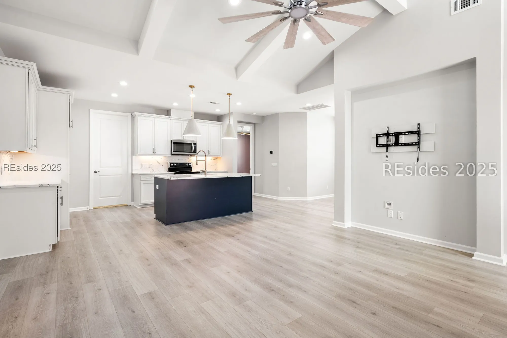 Property Slideshow image 6 of 45 | 152 caribbean soul ave 102, Hardeeville, SC, 29927