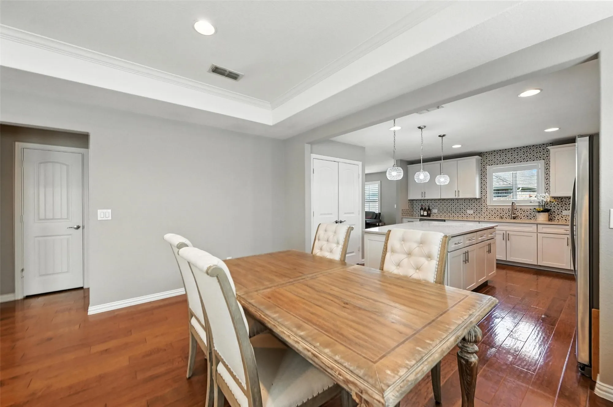 Property Slideshow image 17 of 39 | 2306 feathering dr, Frisco, TX, 75036