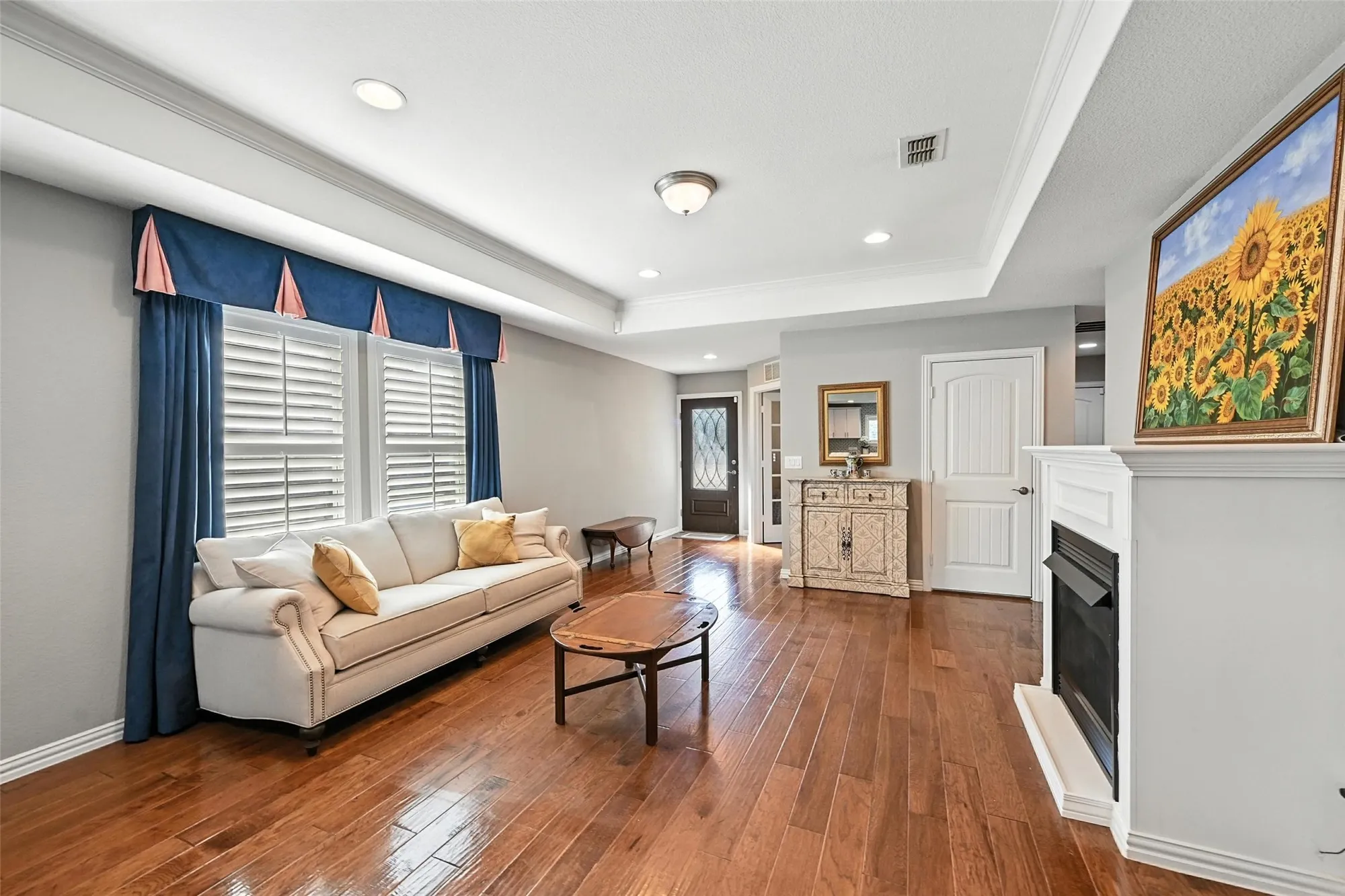 Property Slideshow image 10 of 39 | 2306 feathering dr, Frisco, TX, 75036