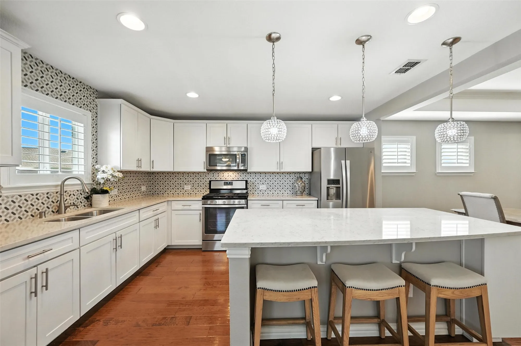 Property Slideshow image 5 of 39 | 2306 feathering dr, Frisco, TX, 75036