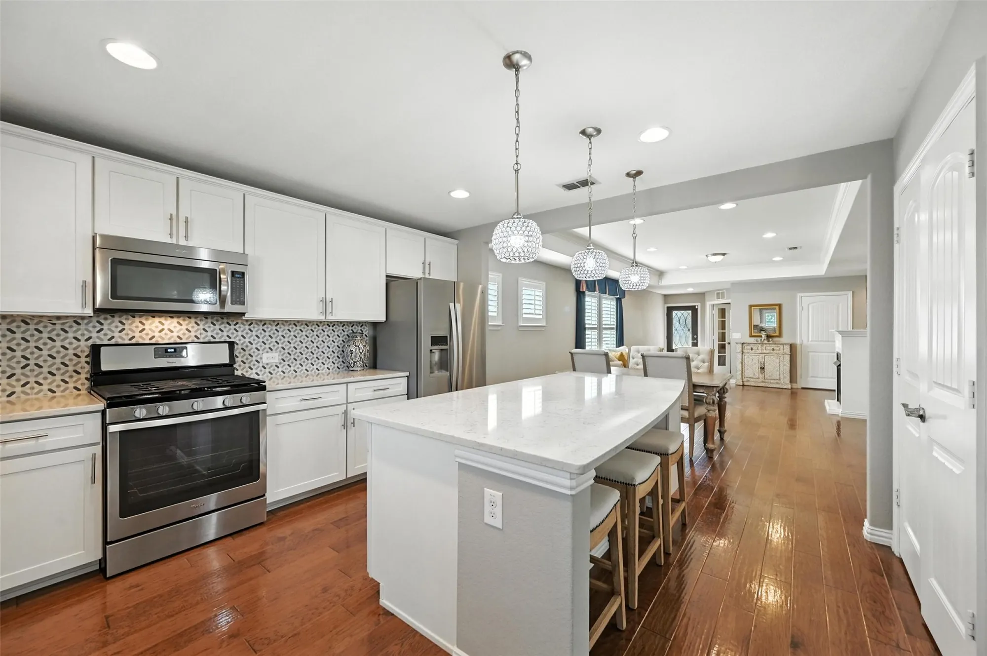 Property Slideshow image 6 of 39 | 2306 feathering dr, Frisco, TX, 75036