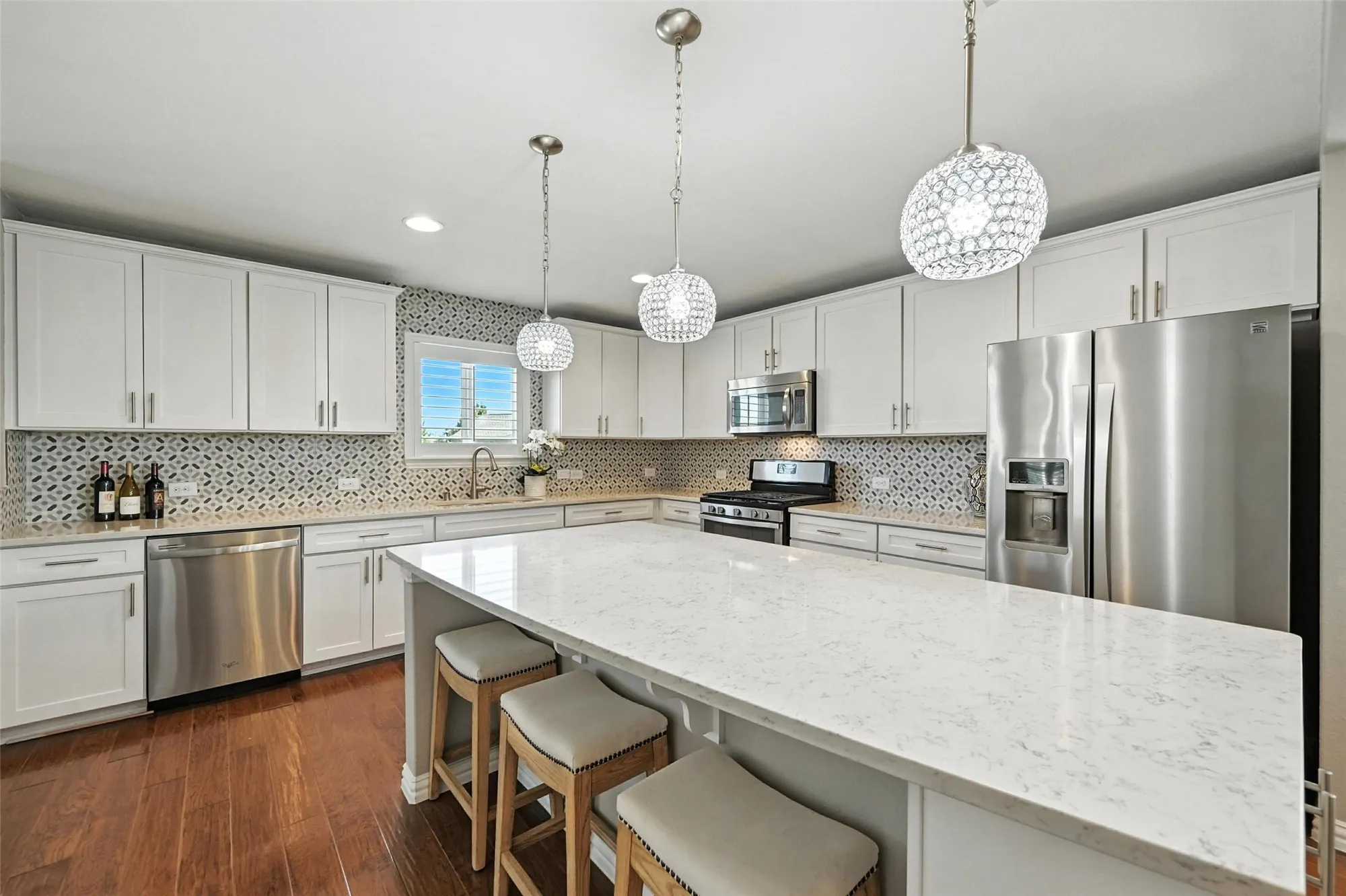 Property Slideshow image 8 of 39 | 2306 feathering dr, Frisco, TX, 75036