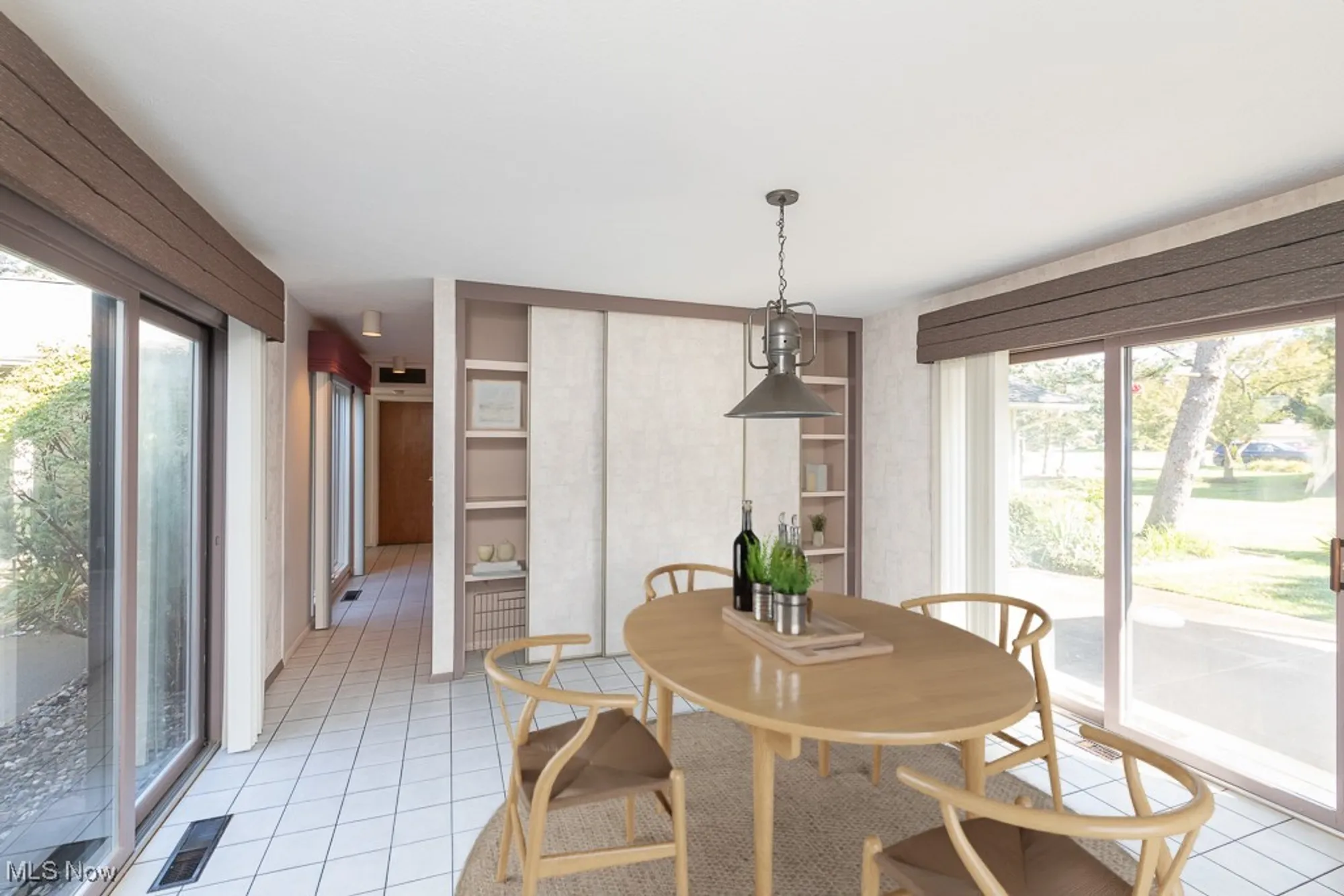 Property Slideshow image 10 of 34 | 22300 rock creek cir, Strongsville, OH, 44149