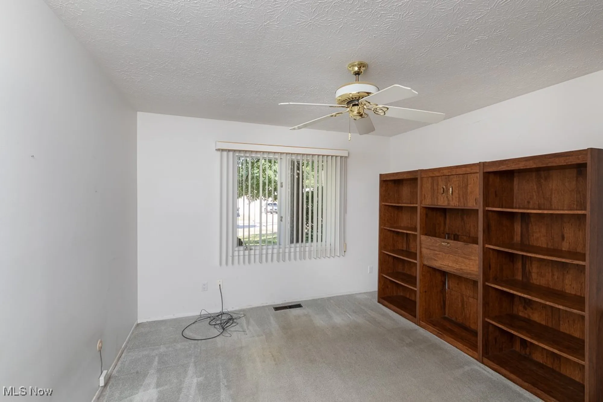 Property Slideshow image 26 of 34 | 22300 rock creek cir, Strongsville, OH, 44149