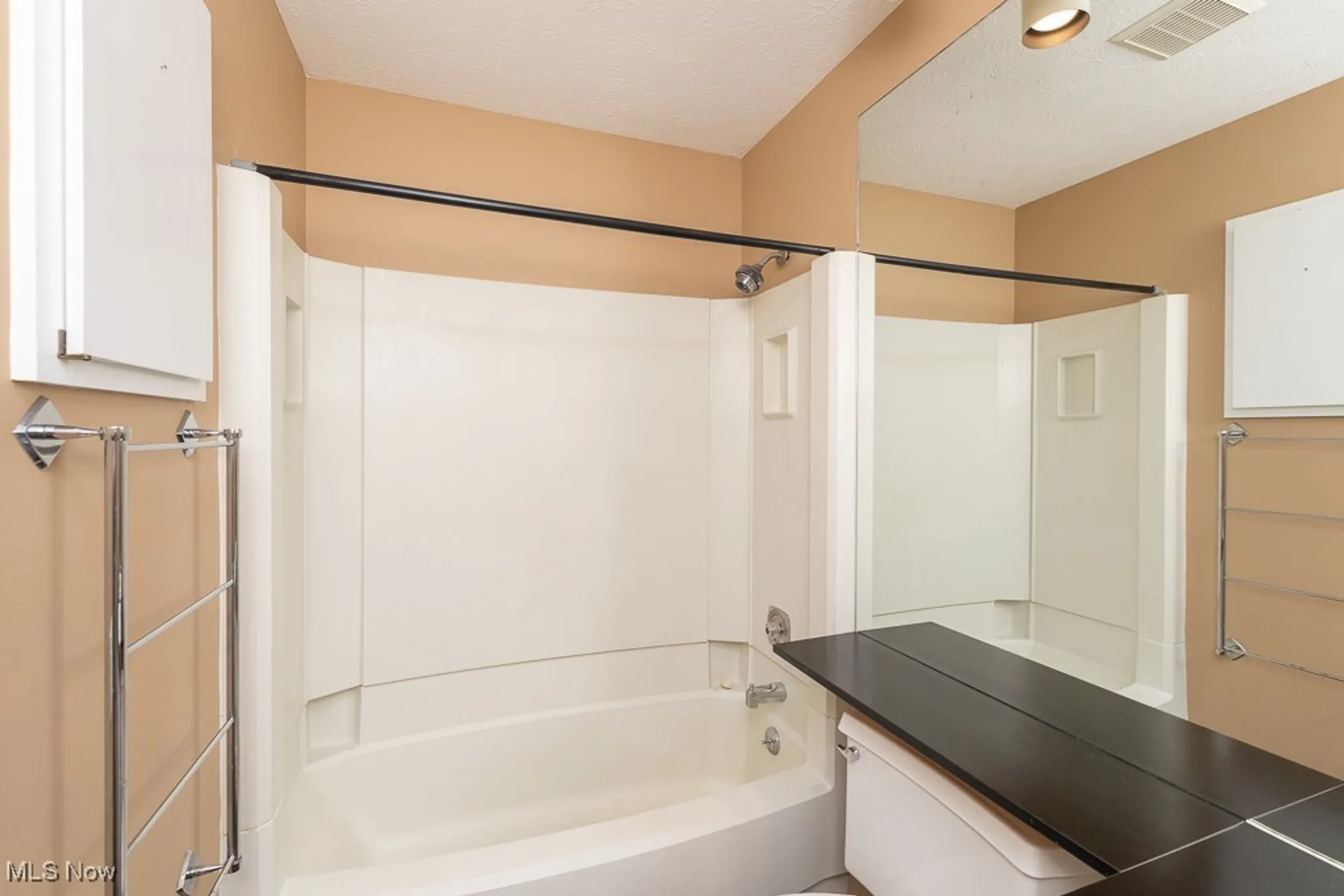 Property Slideshow image 29 of 34 | 22300 rock creek cir, Strongsville, OH, 44149