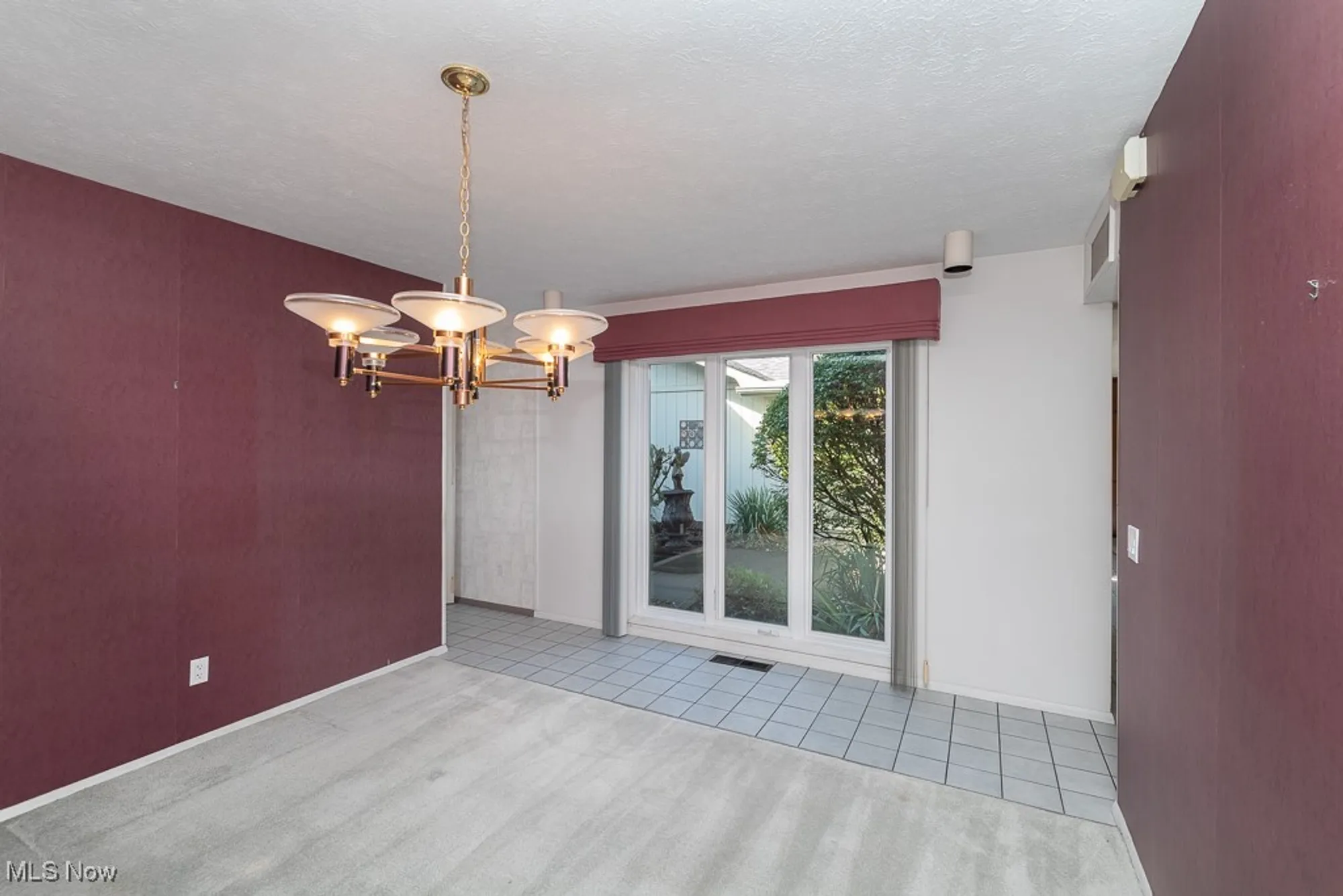 Property Slideshow image 22 of 34 | 22300 rock creek cir, Strongsville, OH, 44149