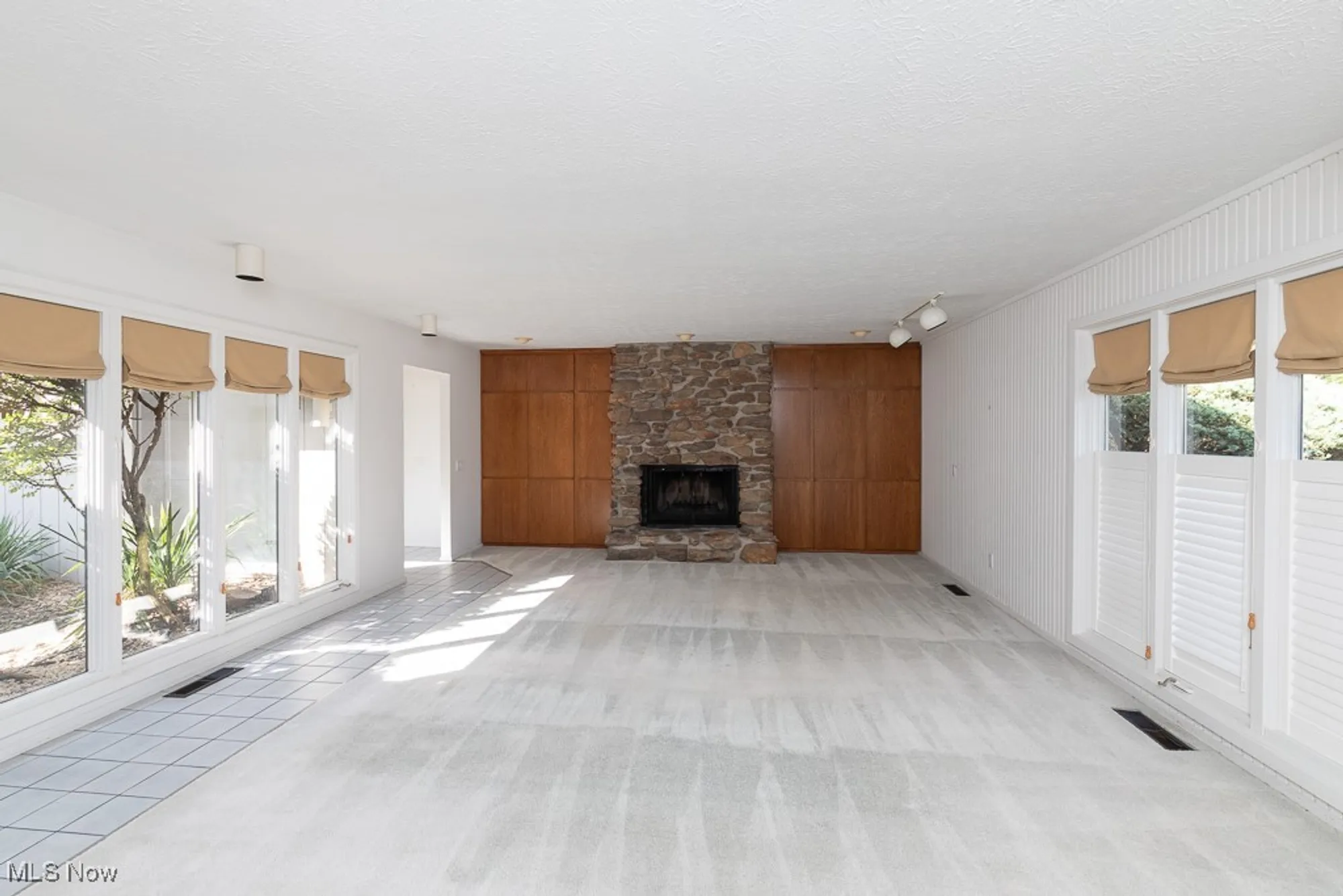 Property Slideshow image 5 of 34 | 22300 rock creek cir, Strongsville, OH, 44149