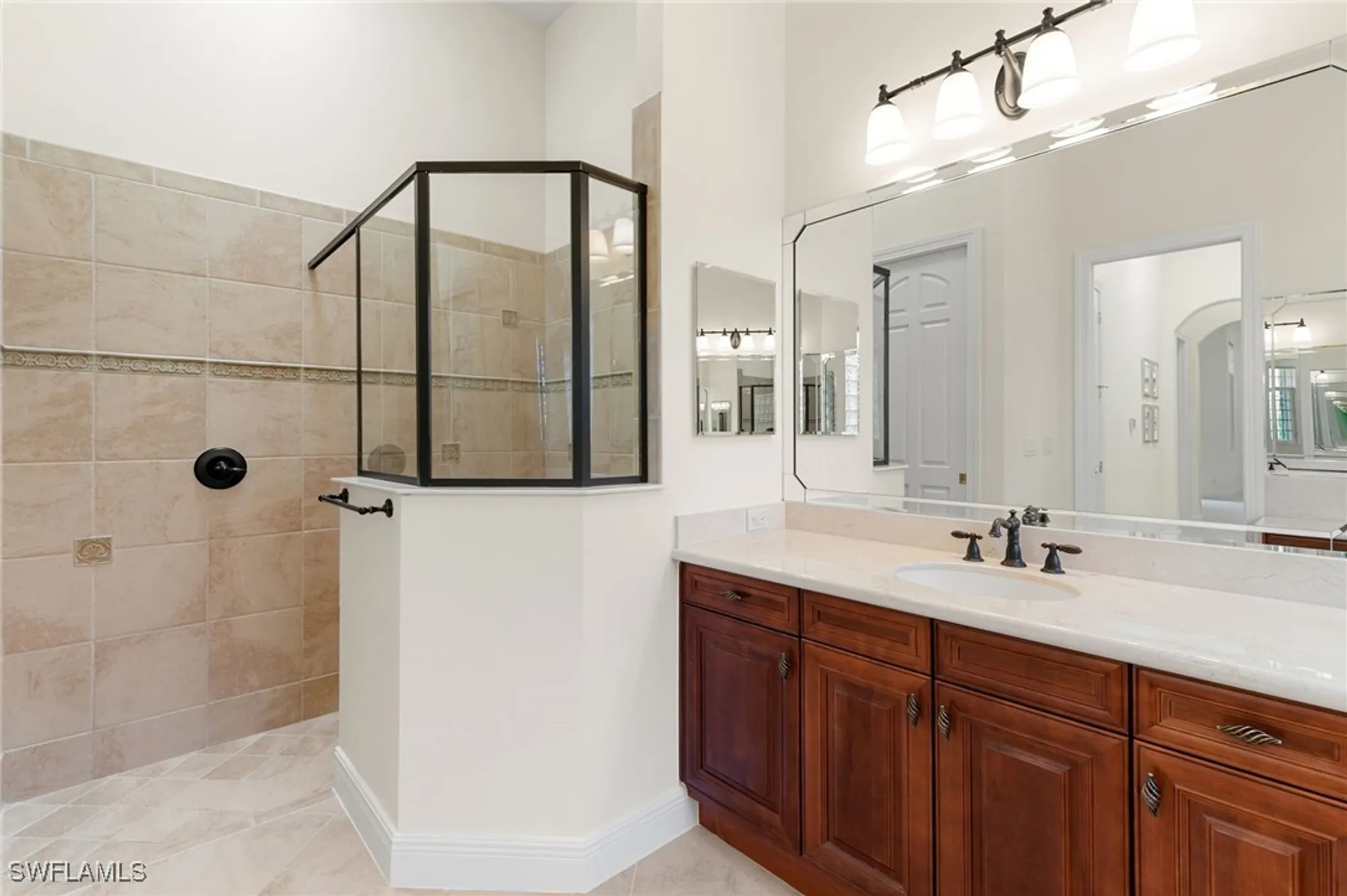 Property Slideshow image 18 of 47 | 5962 hammock isles cir, Naples, FL, 34119