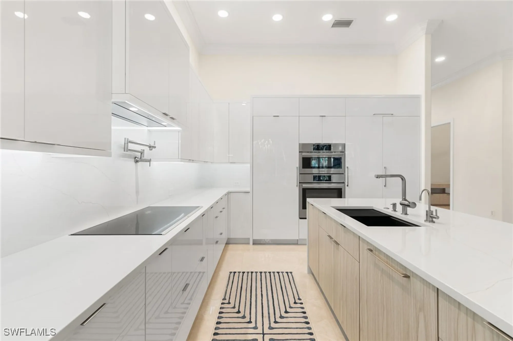 Property Slideshow image 13 of 47 | 5962 hammock isles cir, Naples, FL, 34119