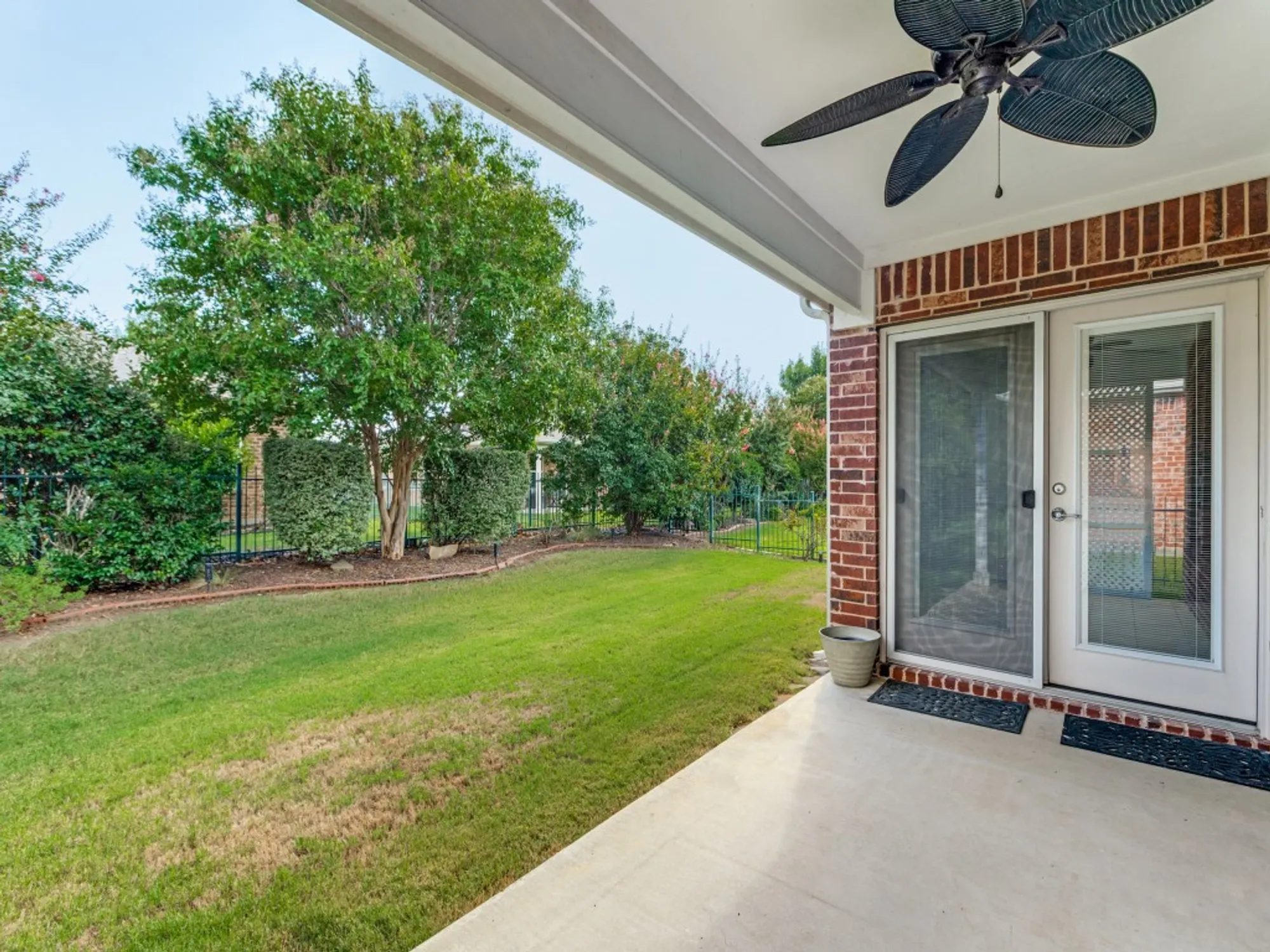 Property Slideshow image 24 of 40 | 1649 antelope hills dr, Frisco, TX, 75036