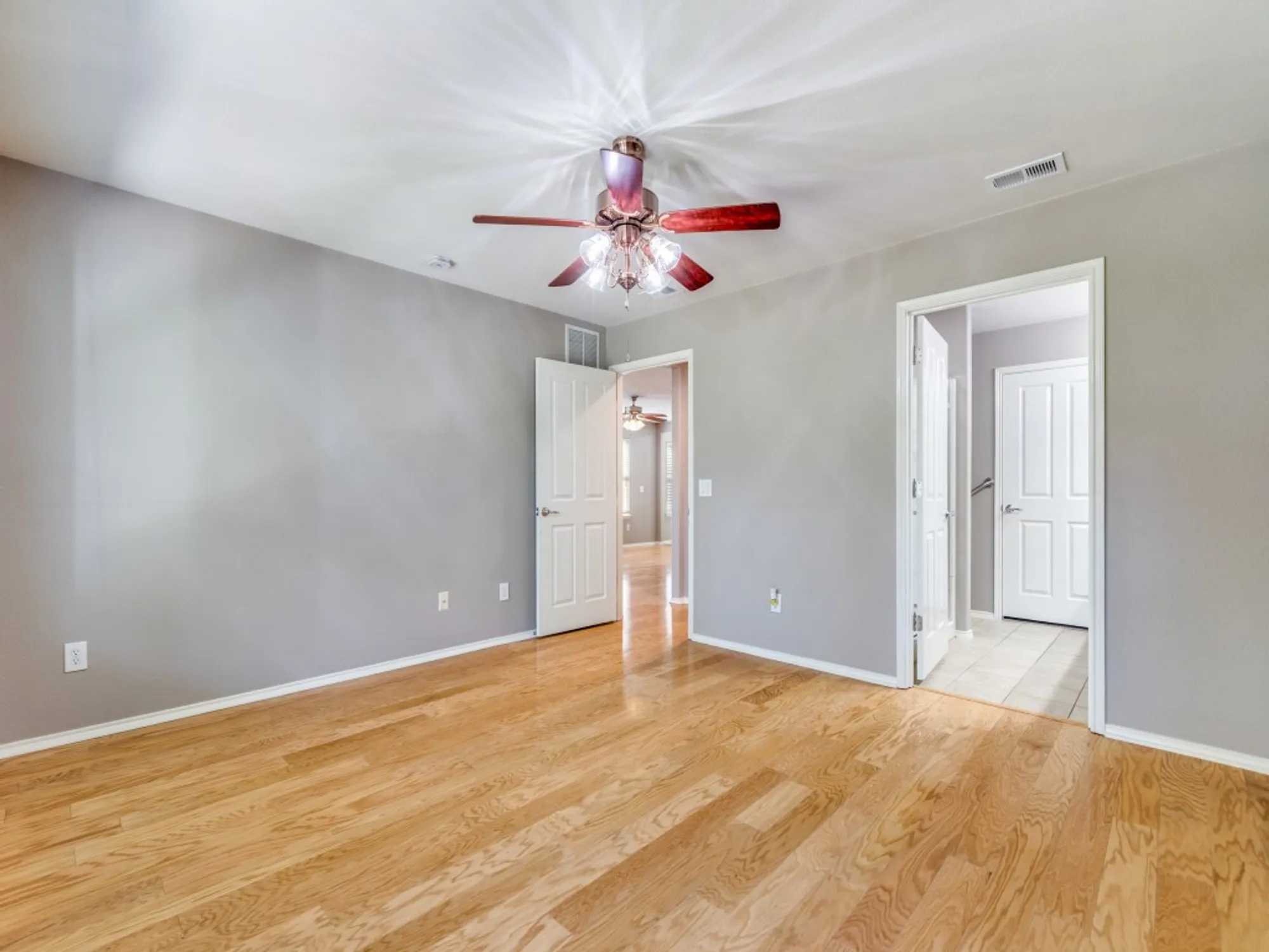 Property Slideshow image 20 of 40 | 1649 antelope hills dr, Frisco, TX, 75036