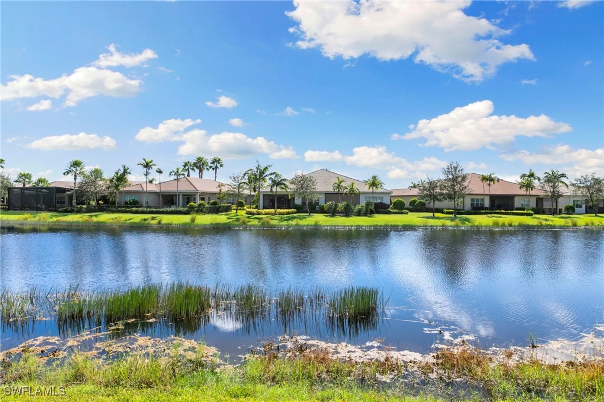 Property Slideshow image 33 of 47 | 28433 abruzzo dr, Bonita Springs, FL, 34135