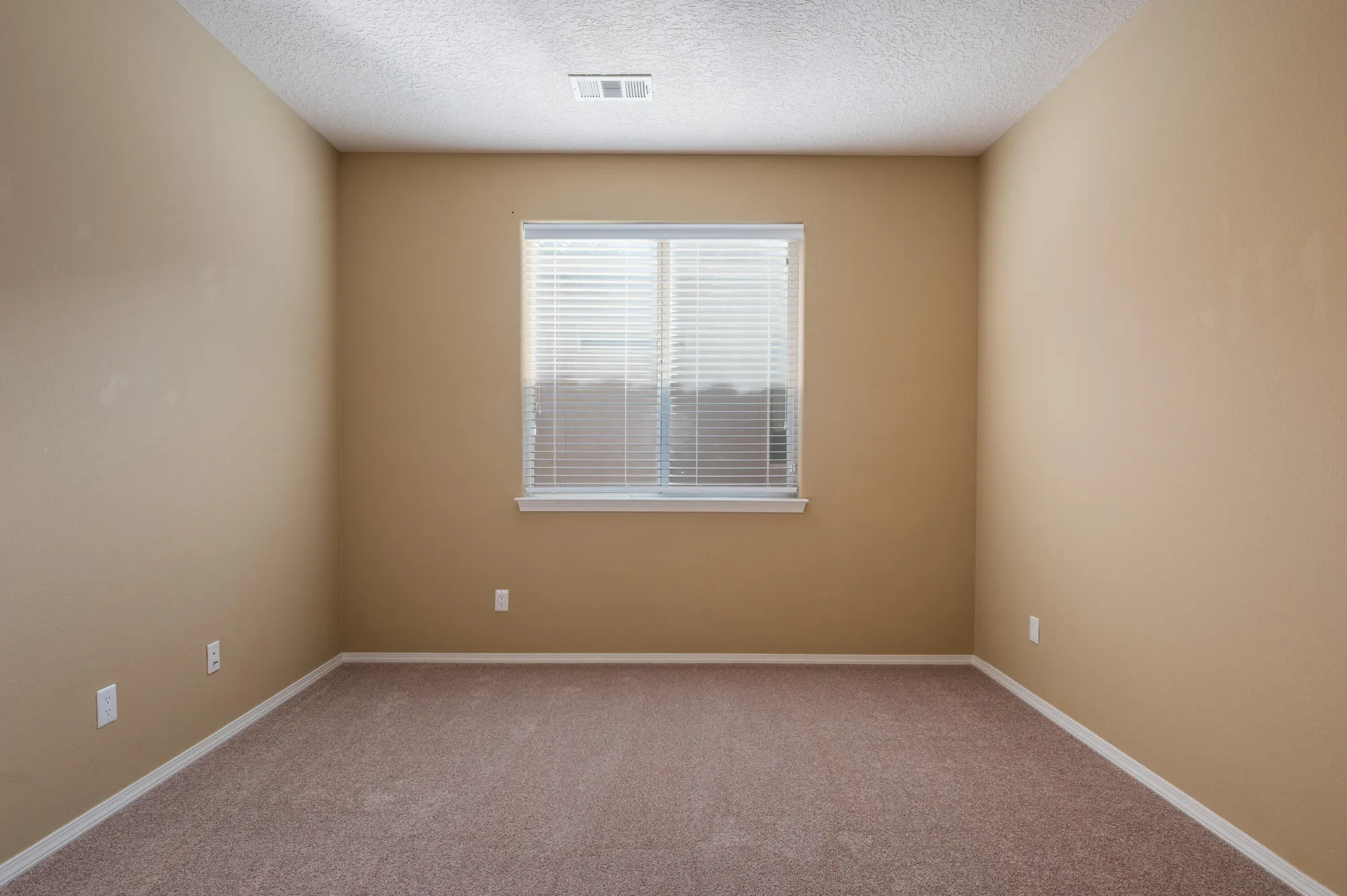 Property Slideshow image 26 of 33 | 1024 evening primrose, Bernalillo, NM, 87004